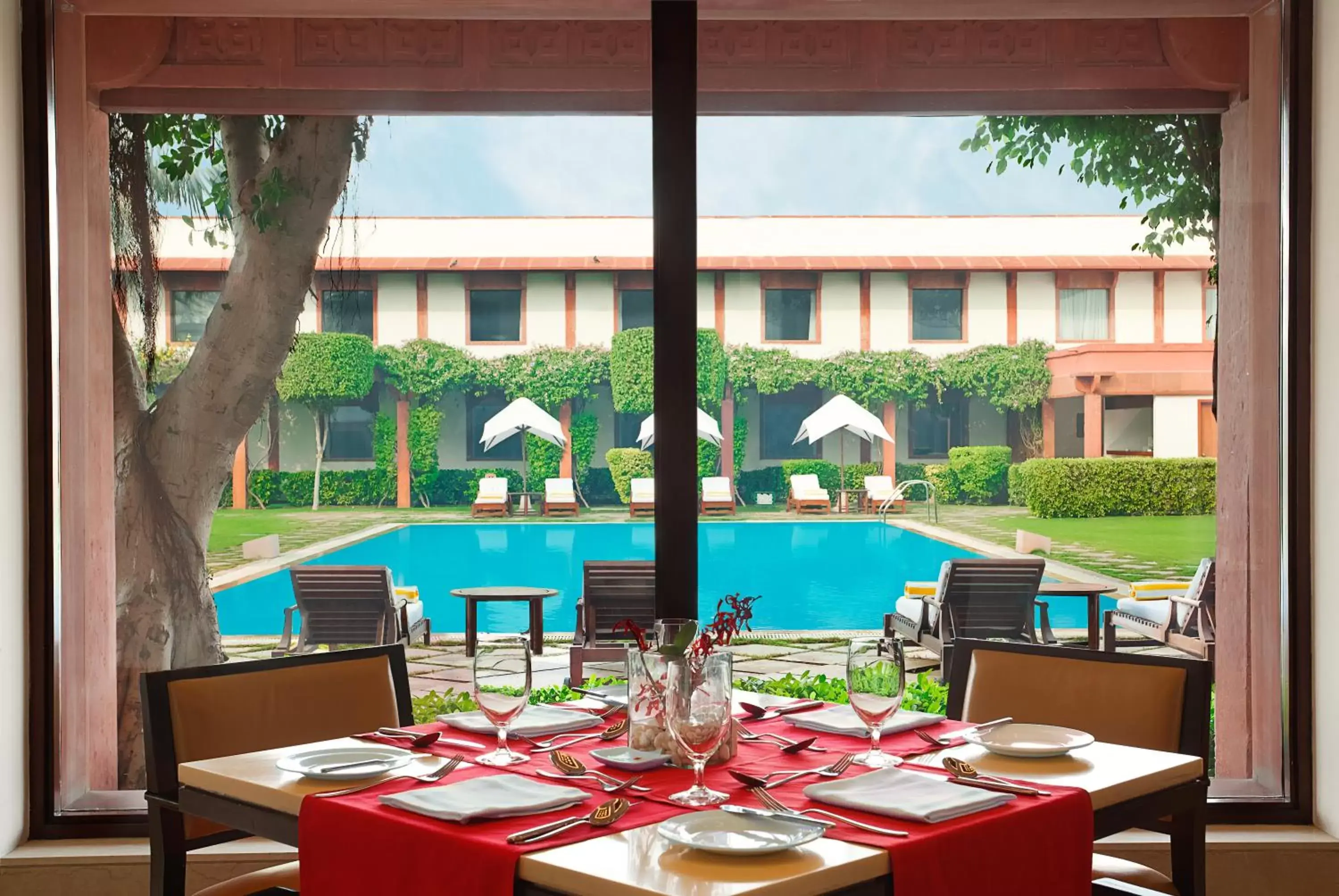 Restaurant/places to eat in Trident Agra