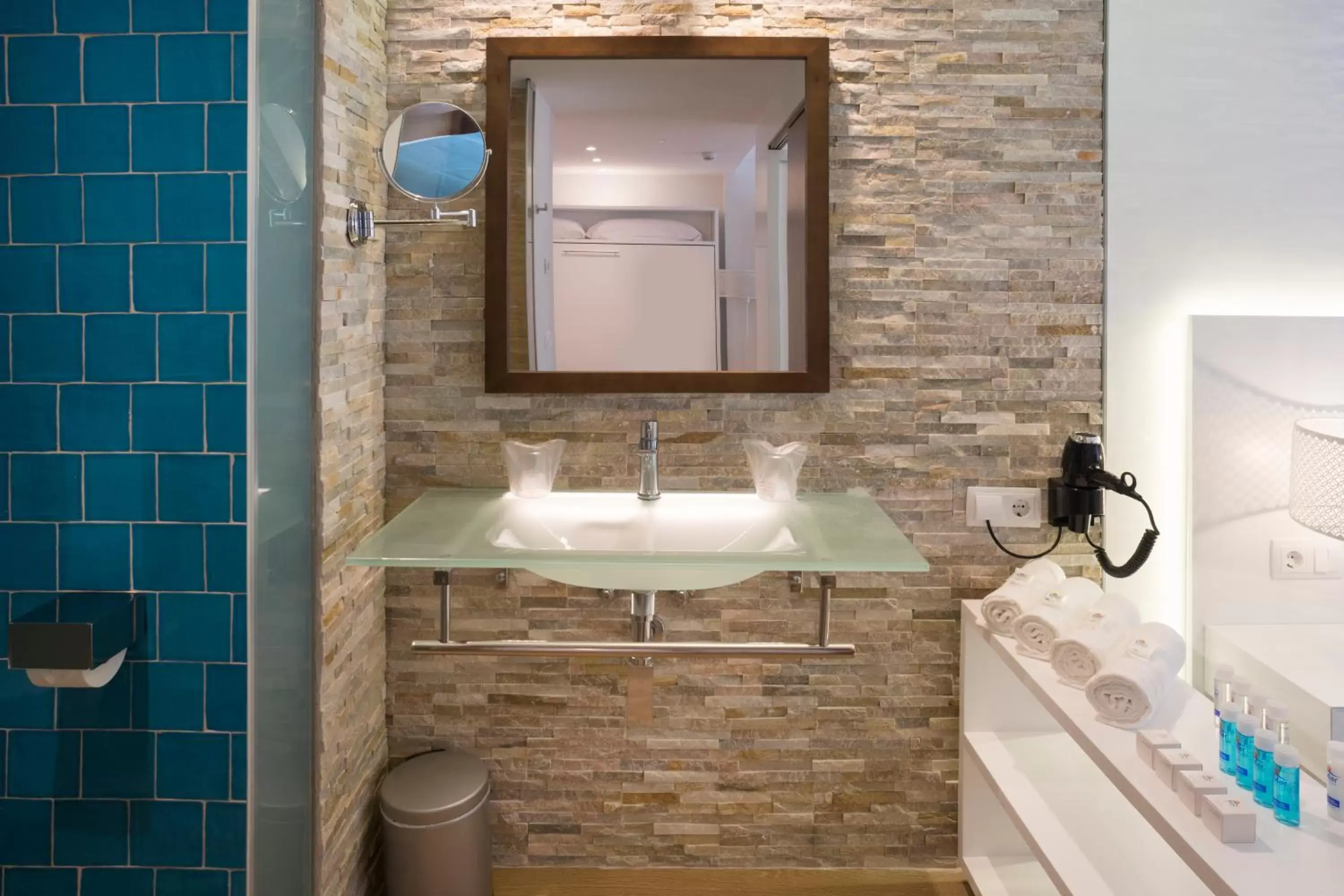 Bathroom in Mar Hotels Playa Mar & Spa