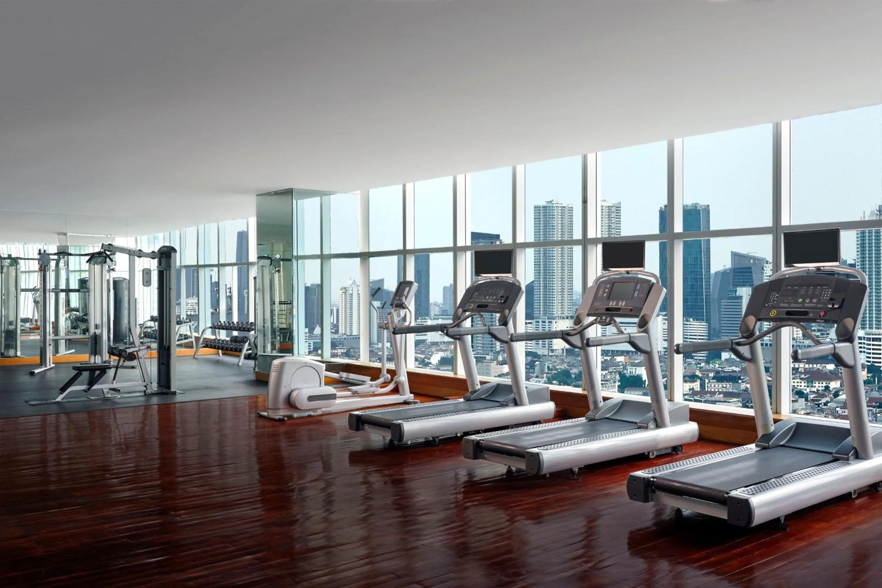 Fitness centre/facilities in The Mayflower, Jakarta-Marriott Executive Apartments