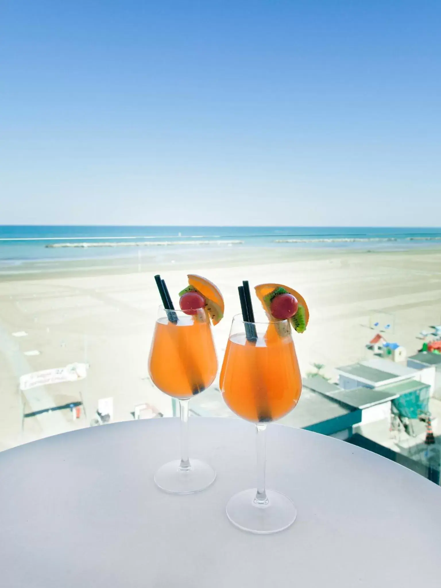 Drinks in Riviera Mare Beach Life Hotel