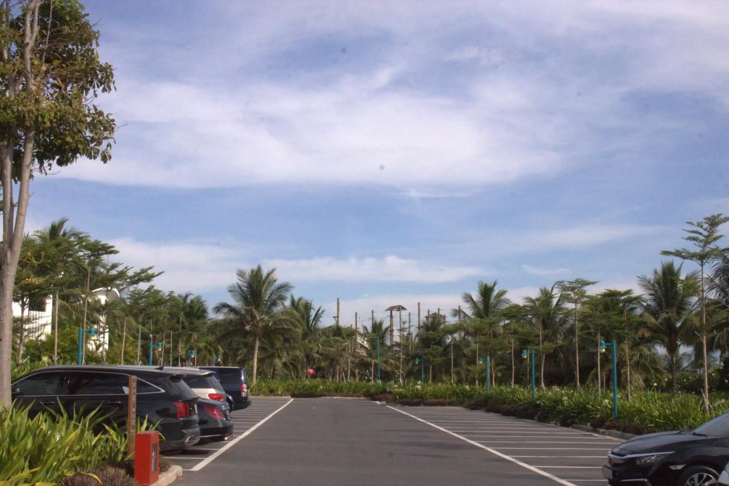 Parking in Mövenpick Resort Cam Ranh