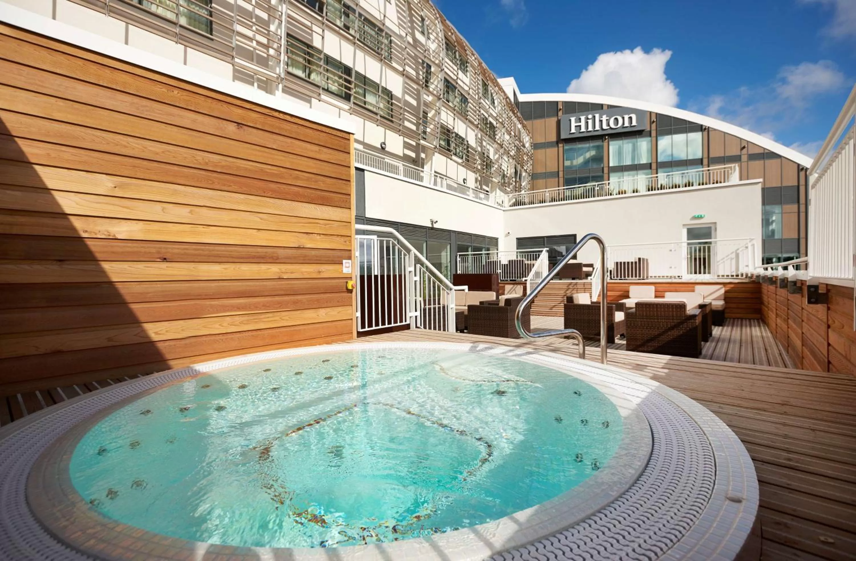 Spa and wellness centre/facilities in Hilton Southampton - Utilita Bowl