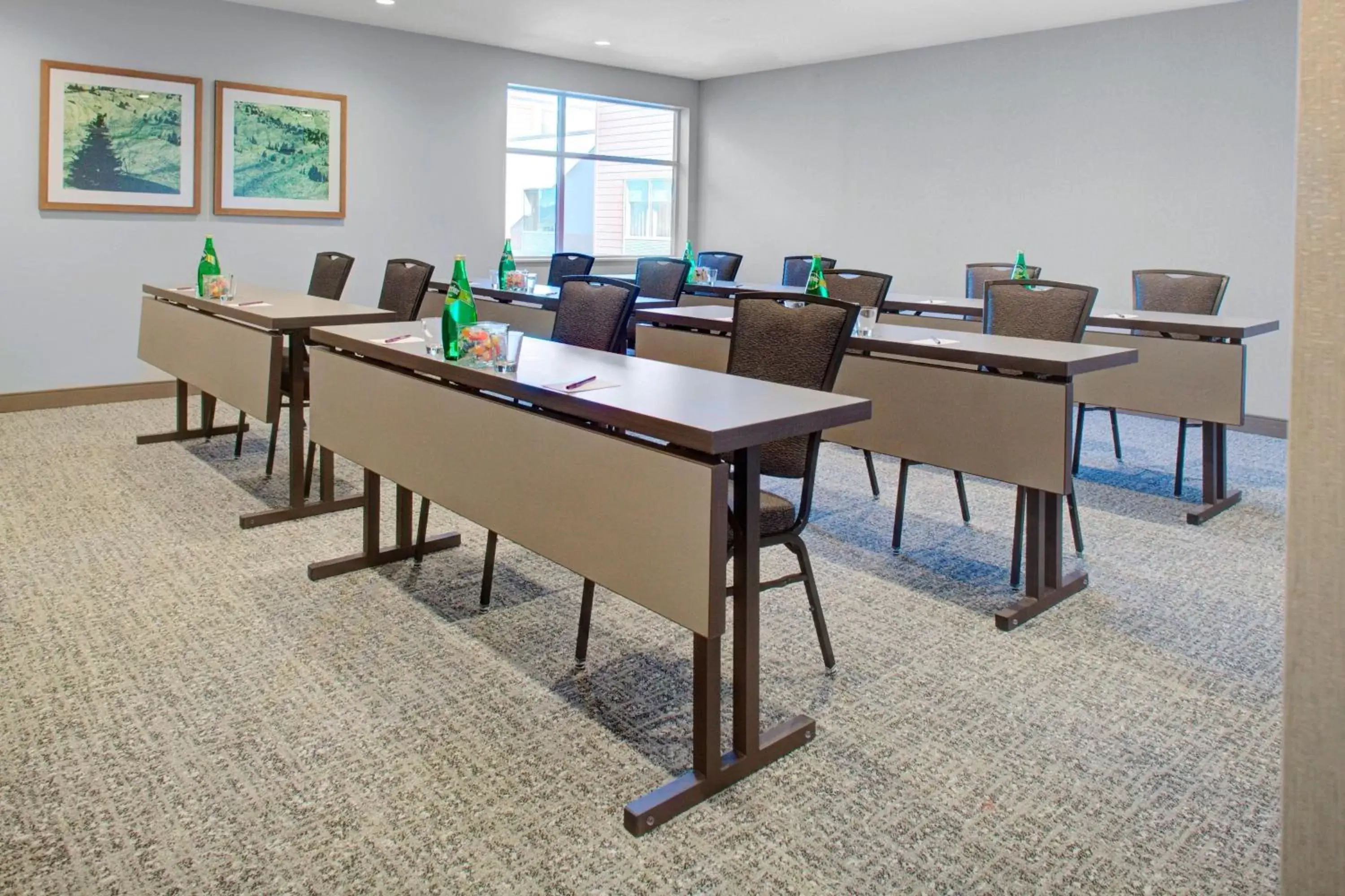 Meeting/conference room in Fairfield Inn & Suites by Marriott Boulder Broomfield/Interlocken