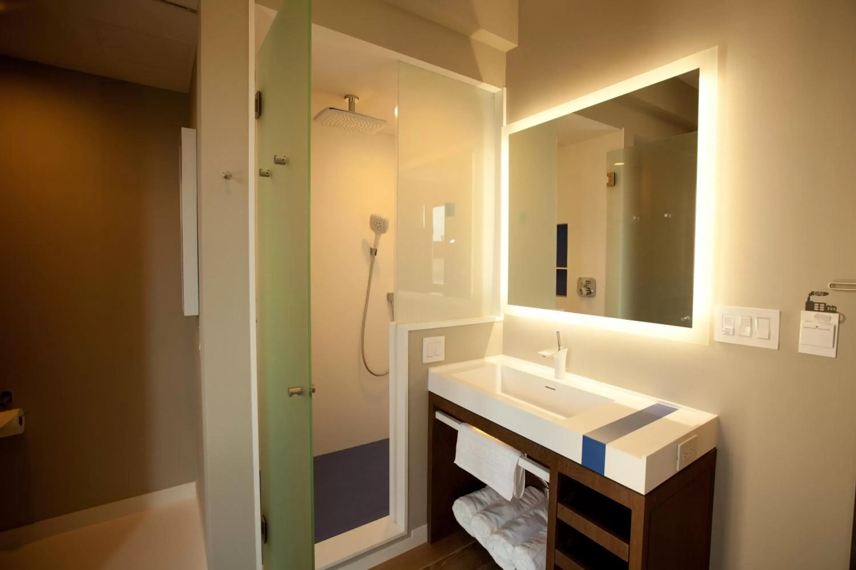 Standard King Room in NobleDEN Hotel Standard King Room in NobleDEN Hotel