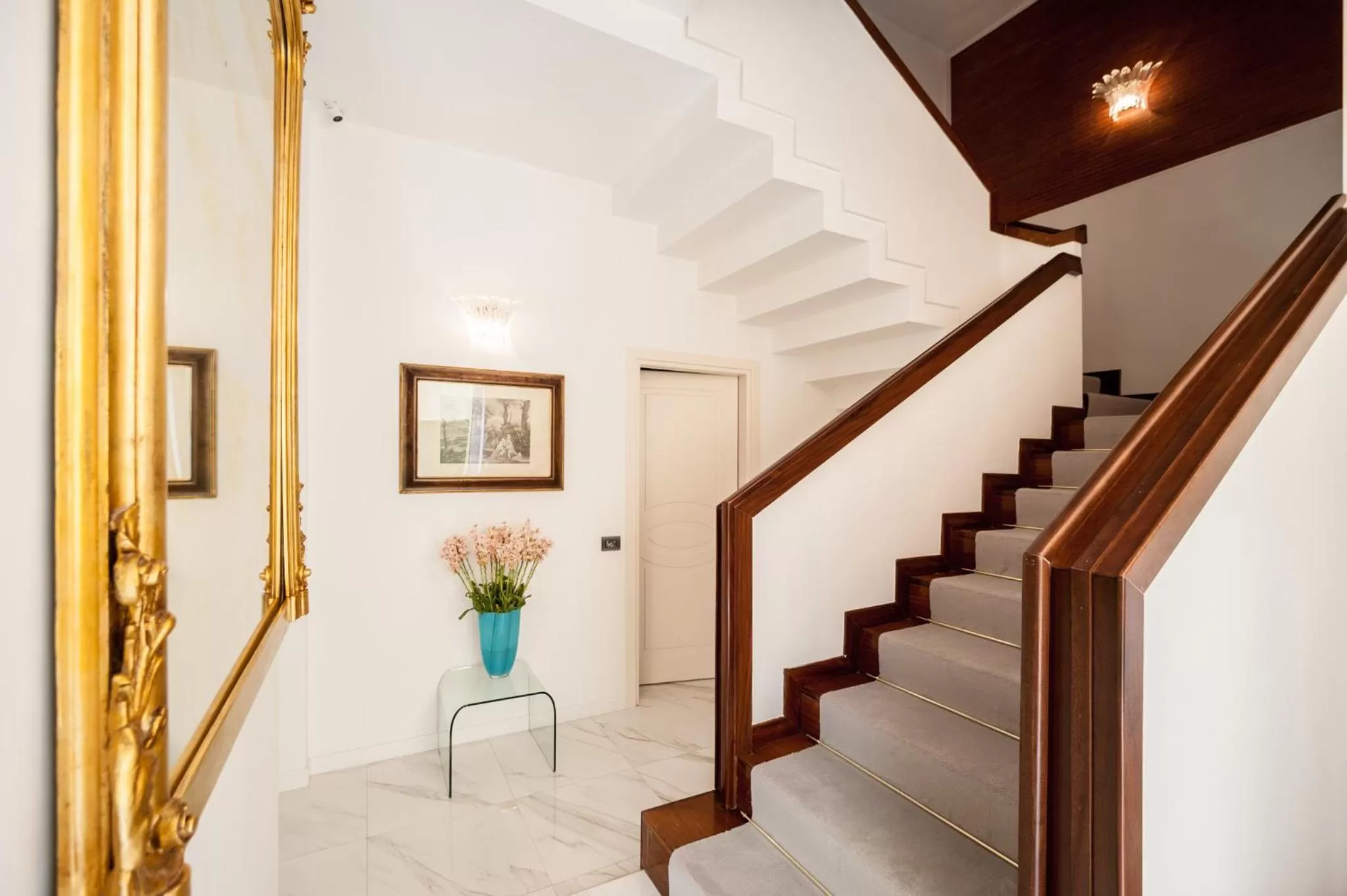 Other in Dream House Pompei