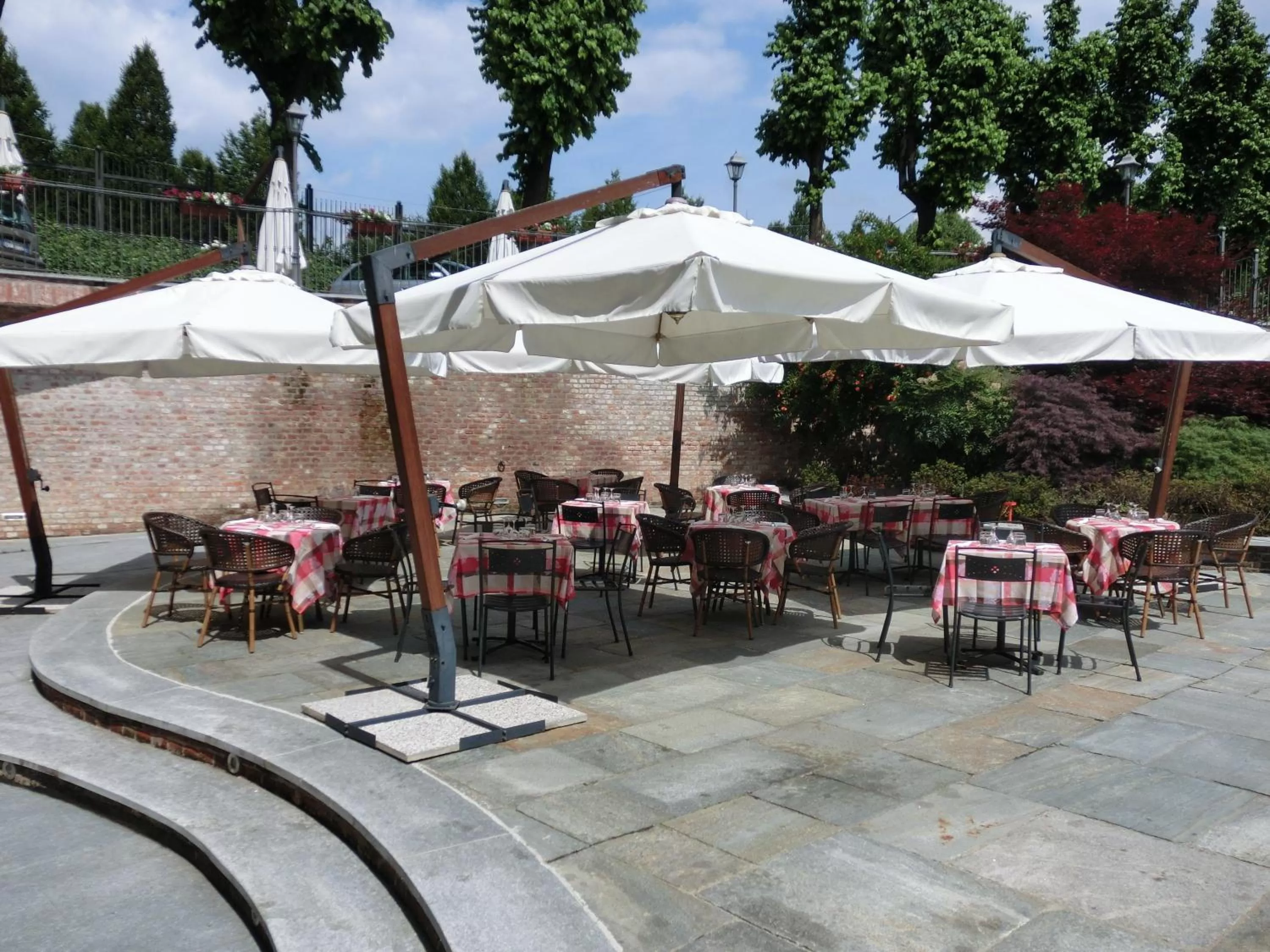 Restaurant/places to eat in Hotel Cascina Di Corte