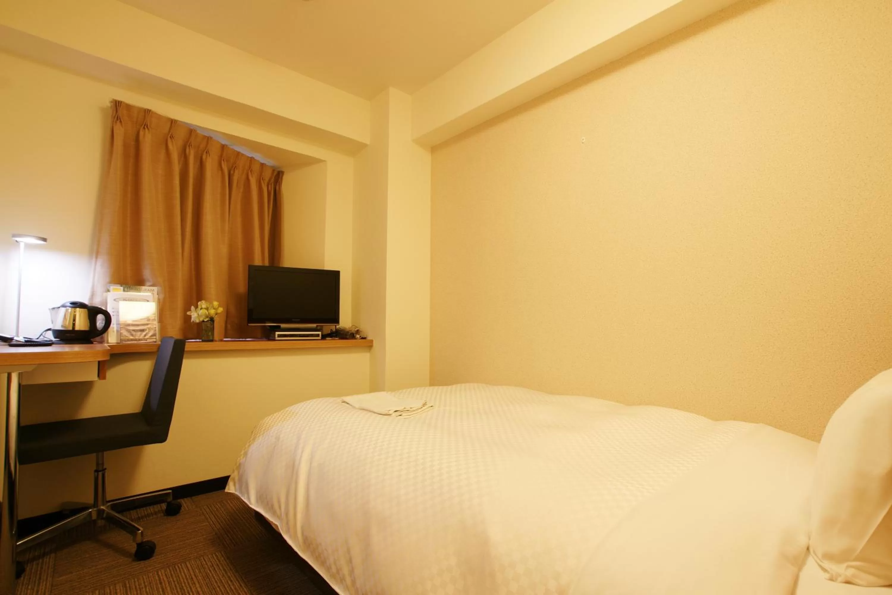 Bed in Hotel Century Art