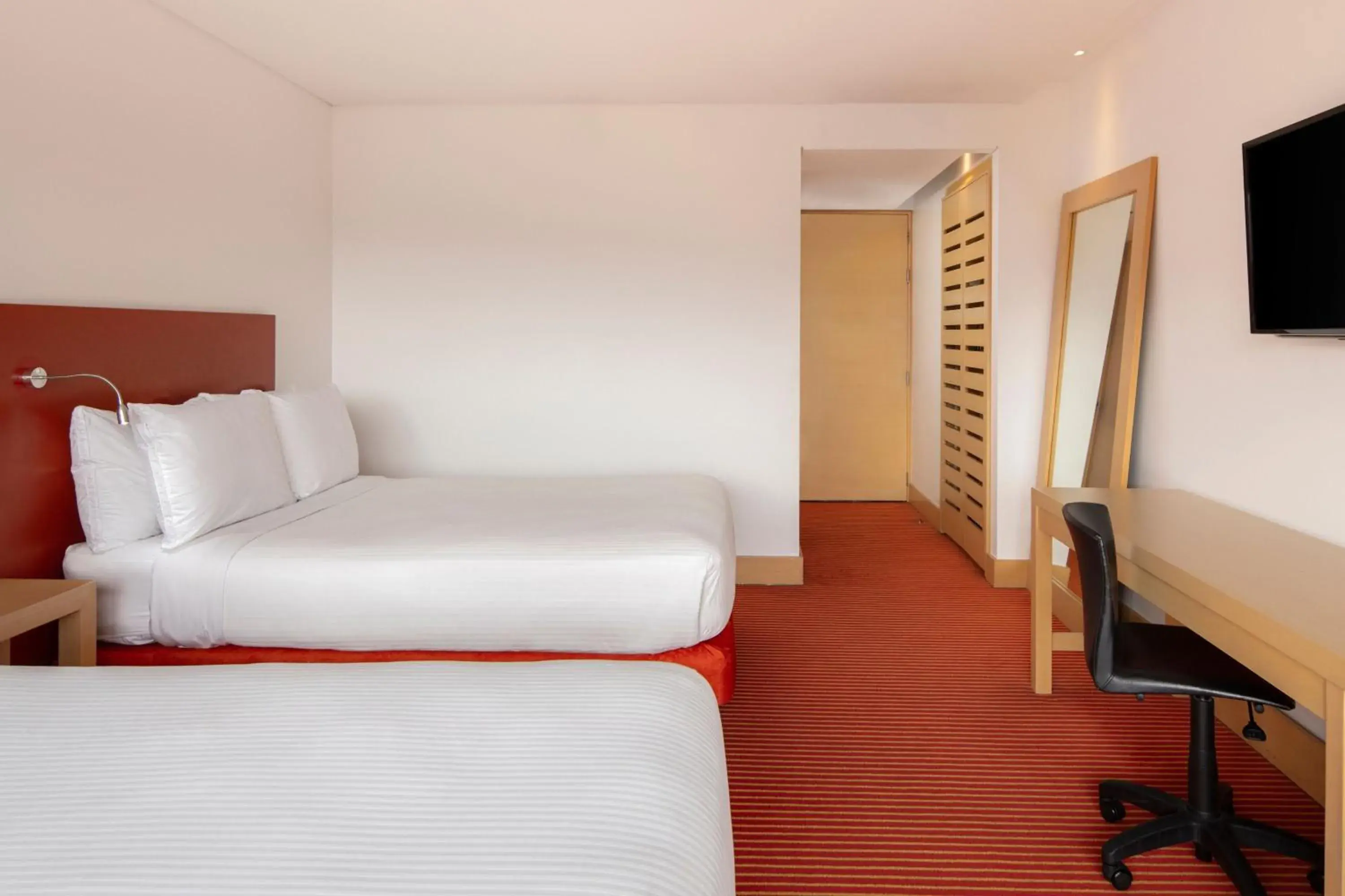 Photo of the whole room, Bed in Fairfield by Marriott Bogota Embajada