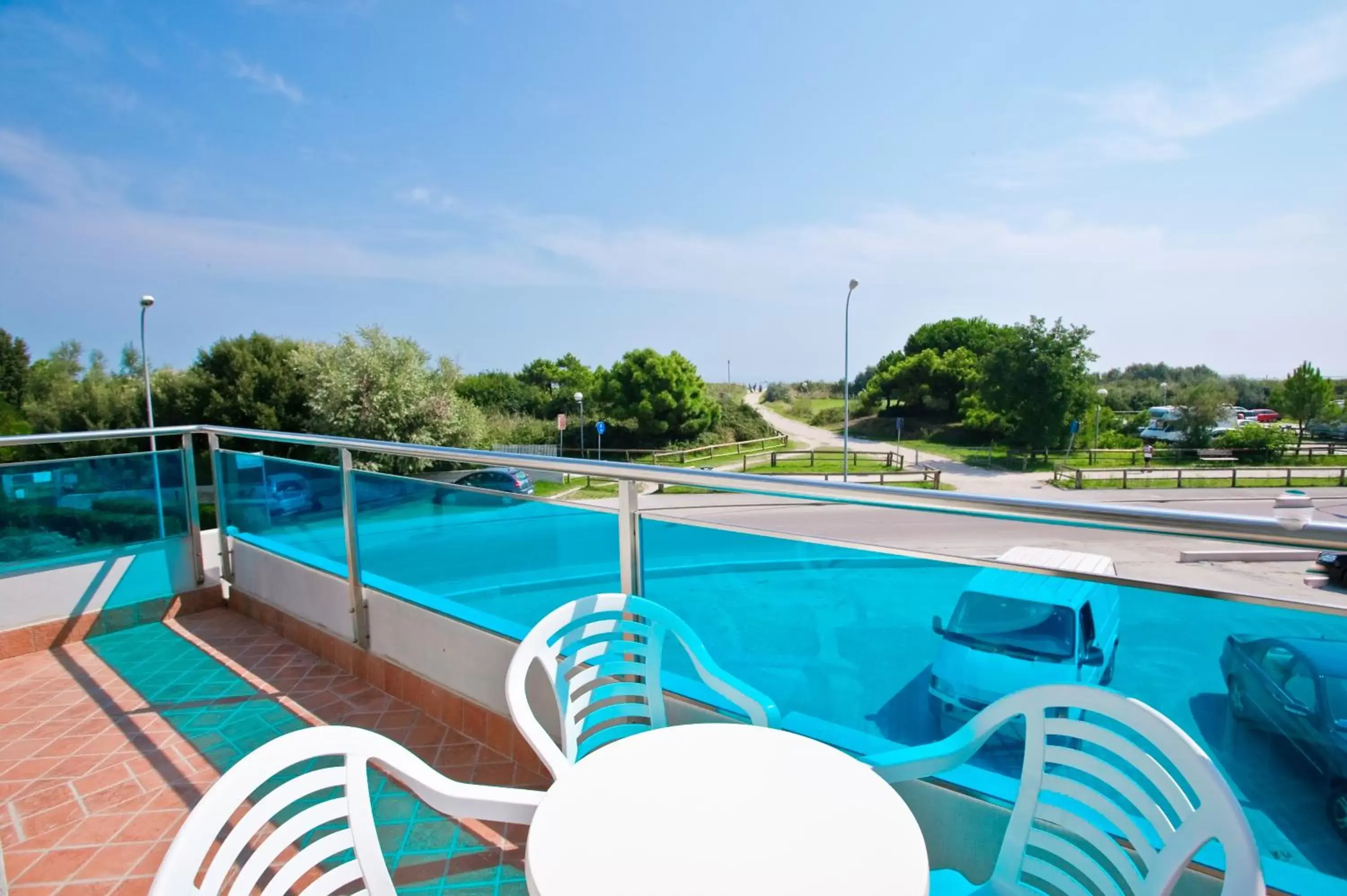 Solarium, Swimming Pool in Hotel Residence Le Dune