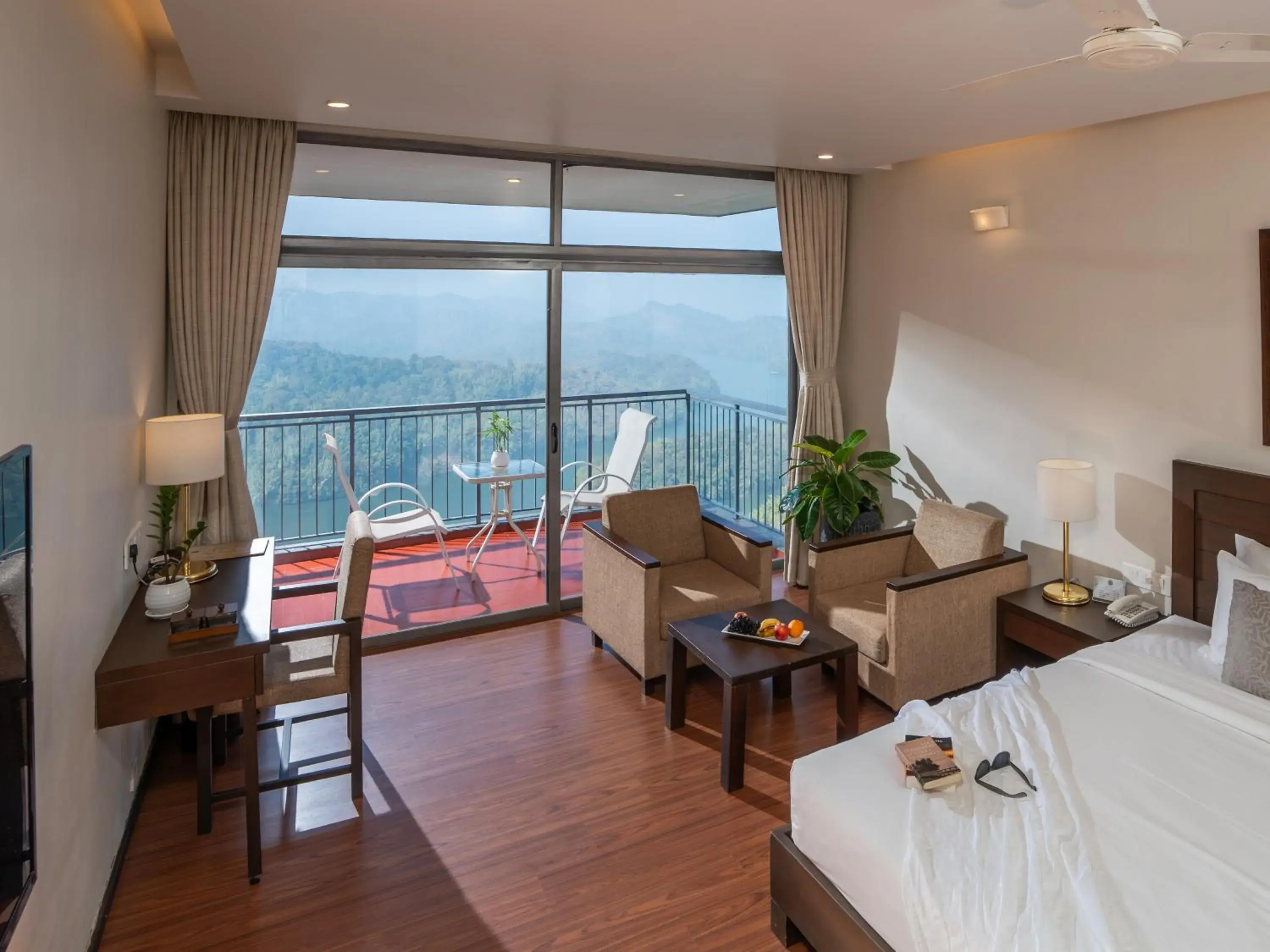 Bed in Ragamaya Resort & Spa Munnar