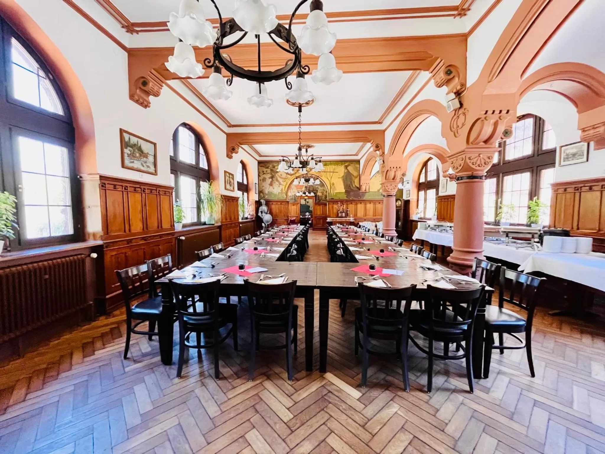 Restaurant/places to eat in Hotel Hoepfner Burghof