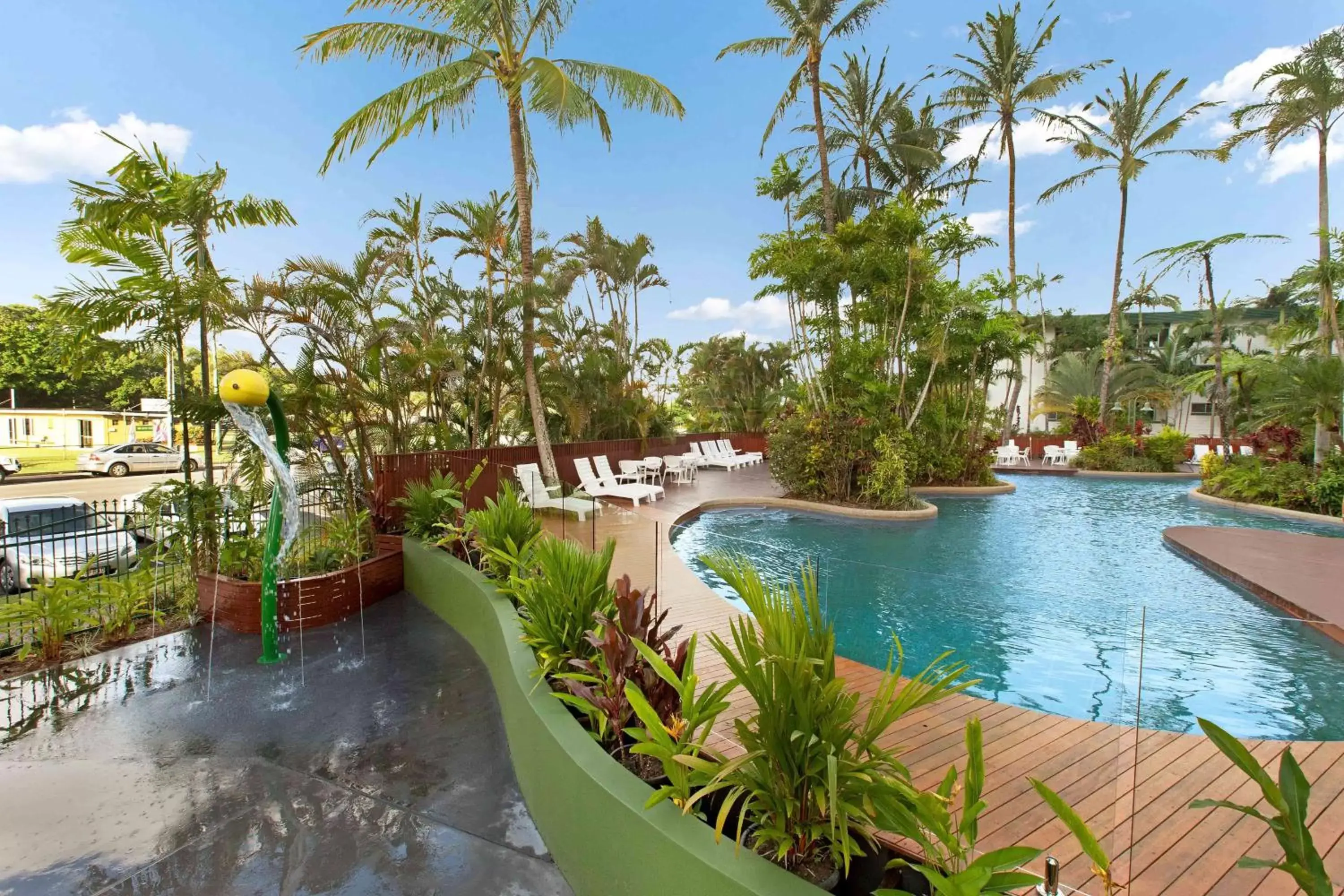 Pool view, Swimming Pool in Rydges Esplanade Resort Cairns