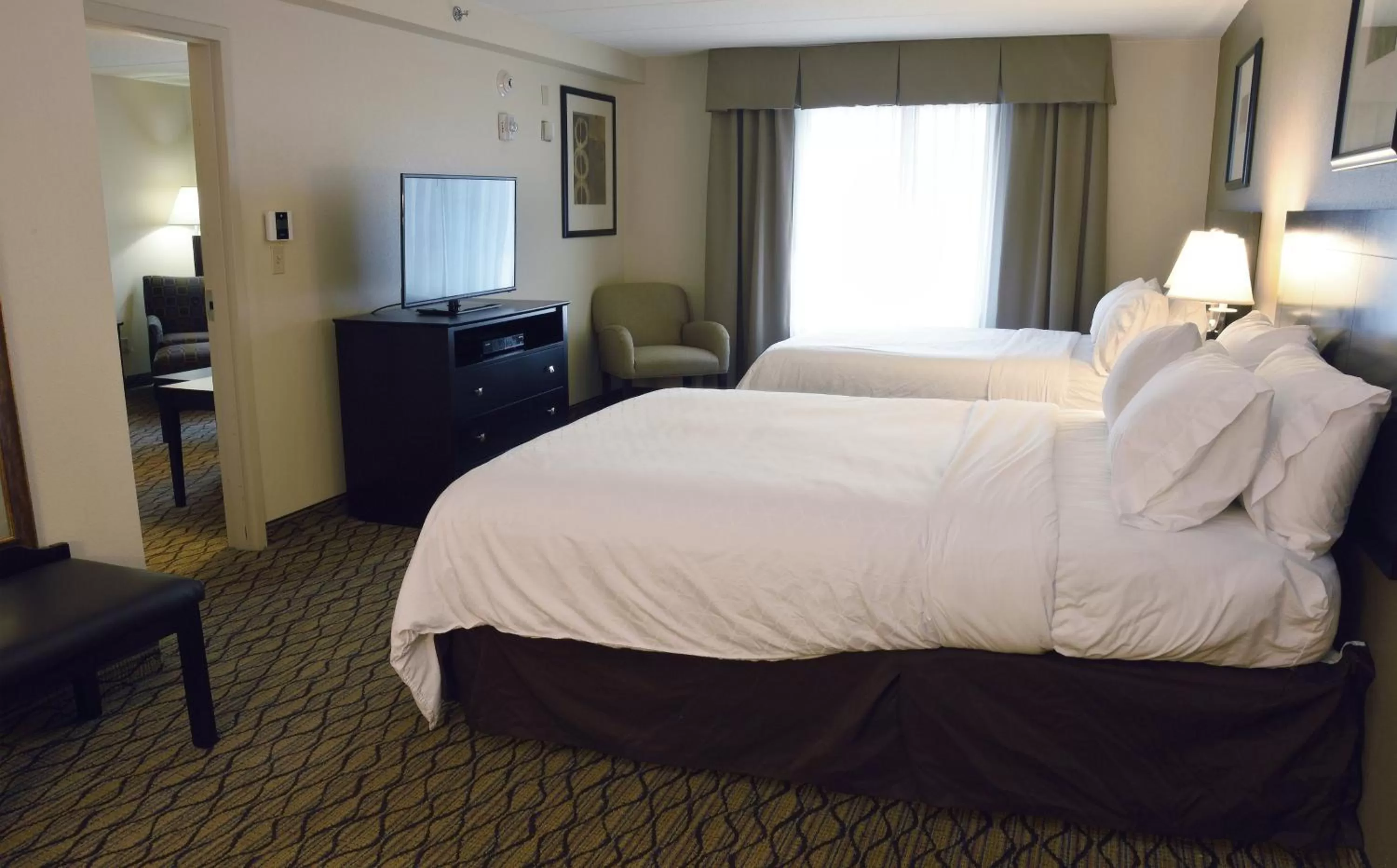 Photo of the whole room, Bed in Holiday Inn Express Milford by IHG