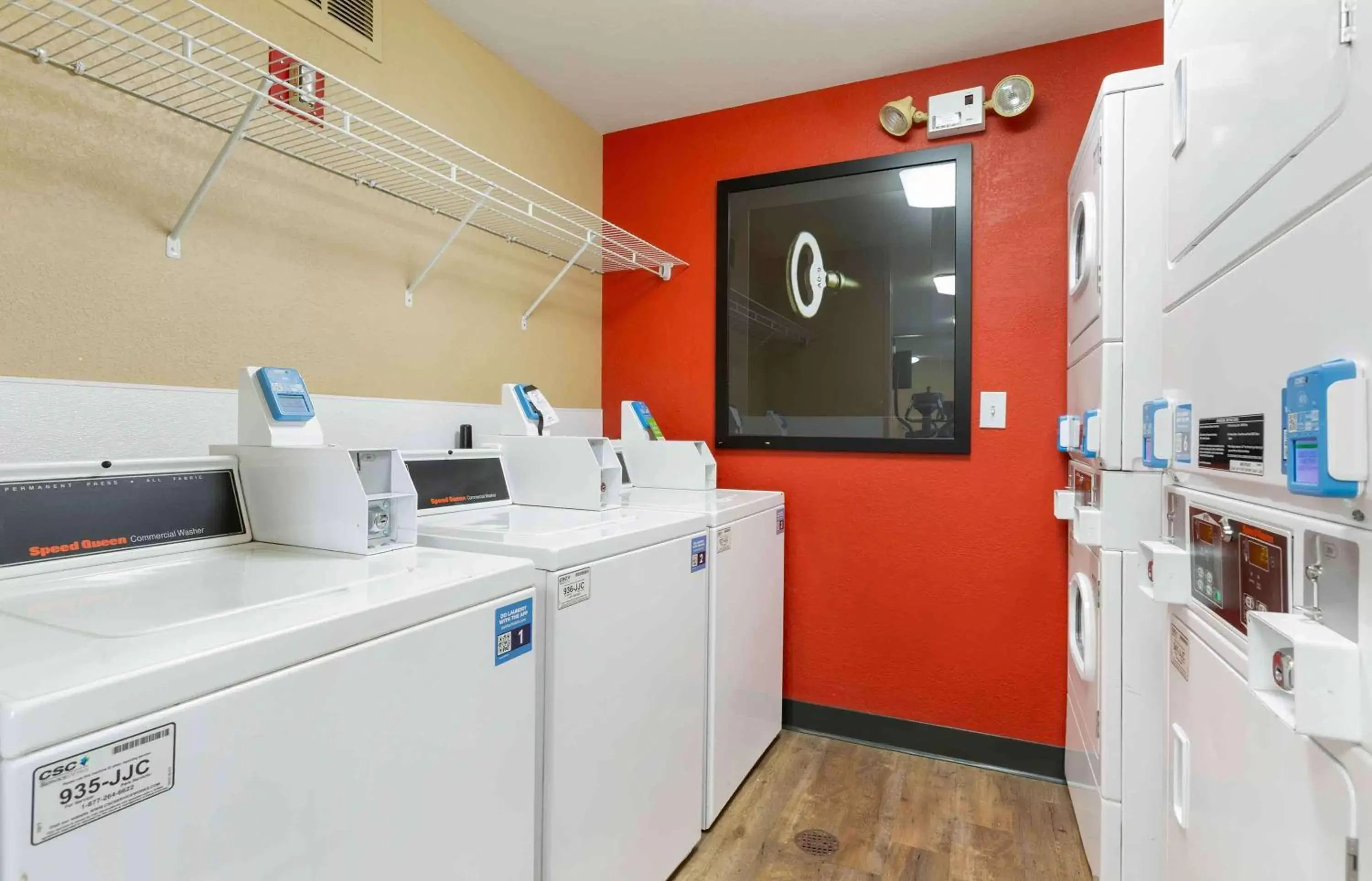 Property building in Extended Stay America Suites - Phoenix - Scottsdale Property building in Extended Stay America Suites - Phoenix - Scottsdale