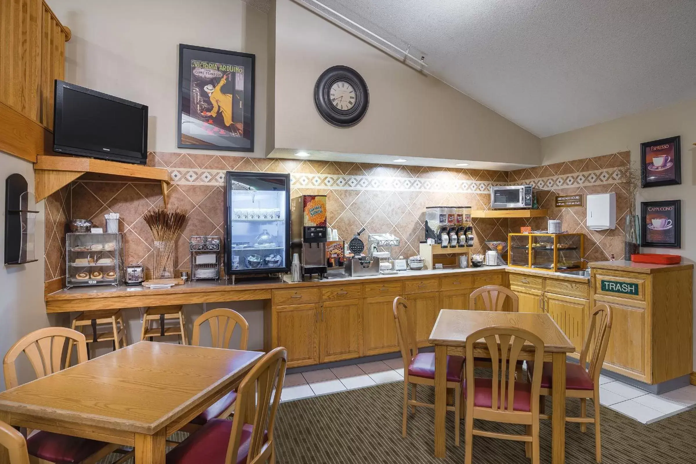 Breakfast, Restaurant/Places to Eat in AmericInn by Wyndham North Branch