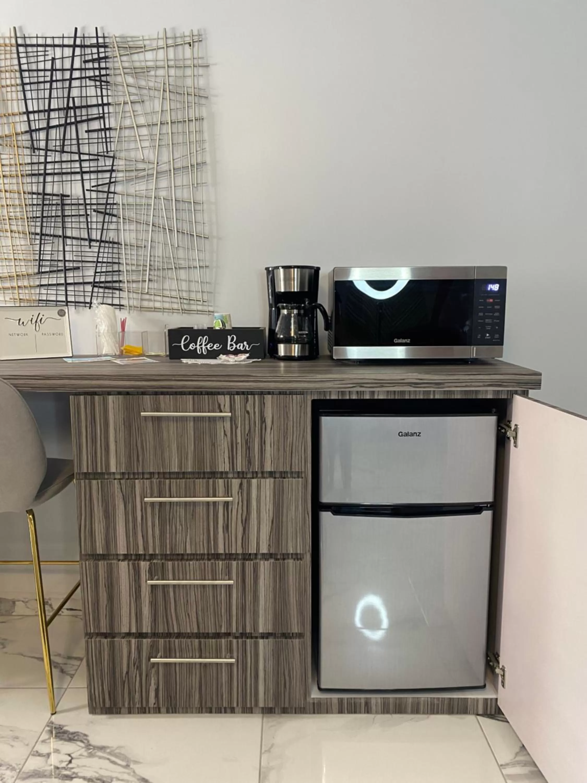 Coffee/tea facilities in Itza-Bella Suites