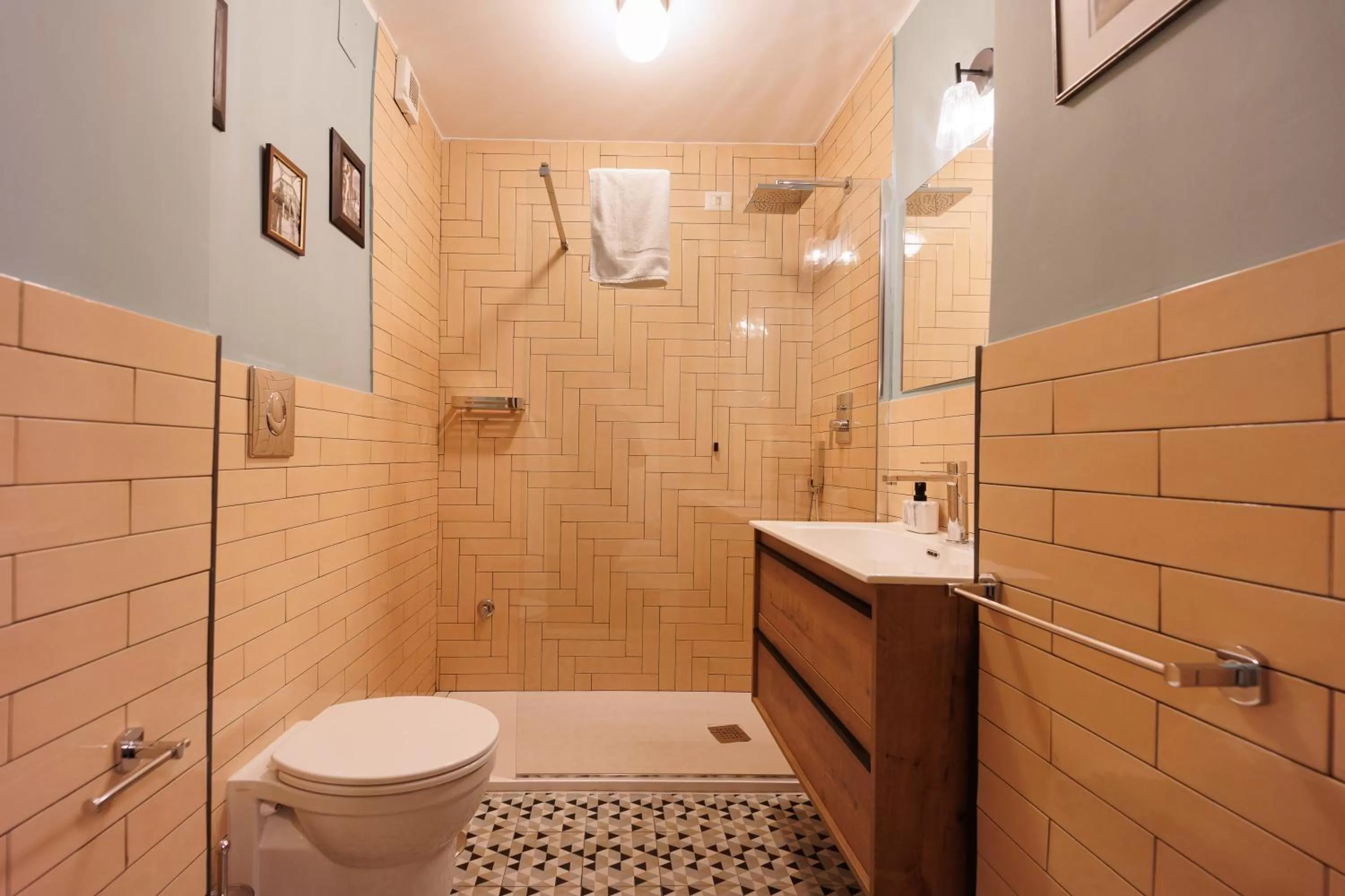 Bathroom in The Bellini House by House In Naples