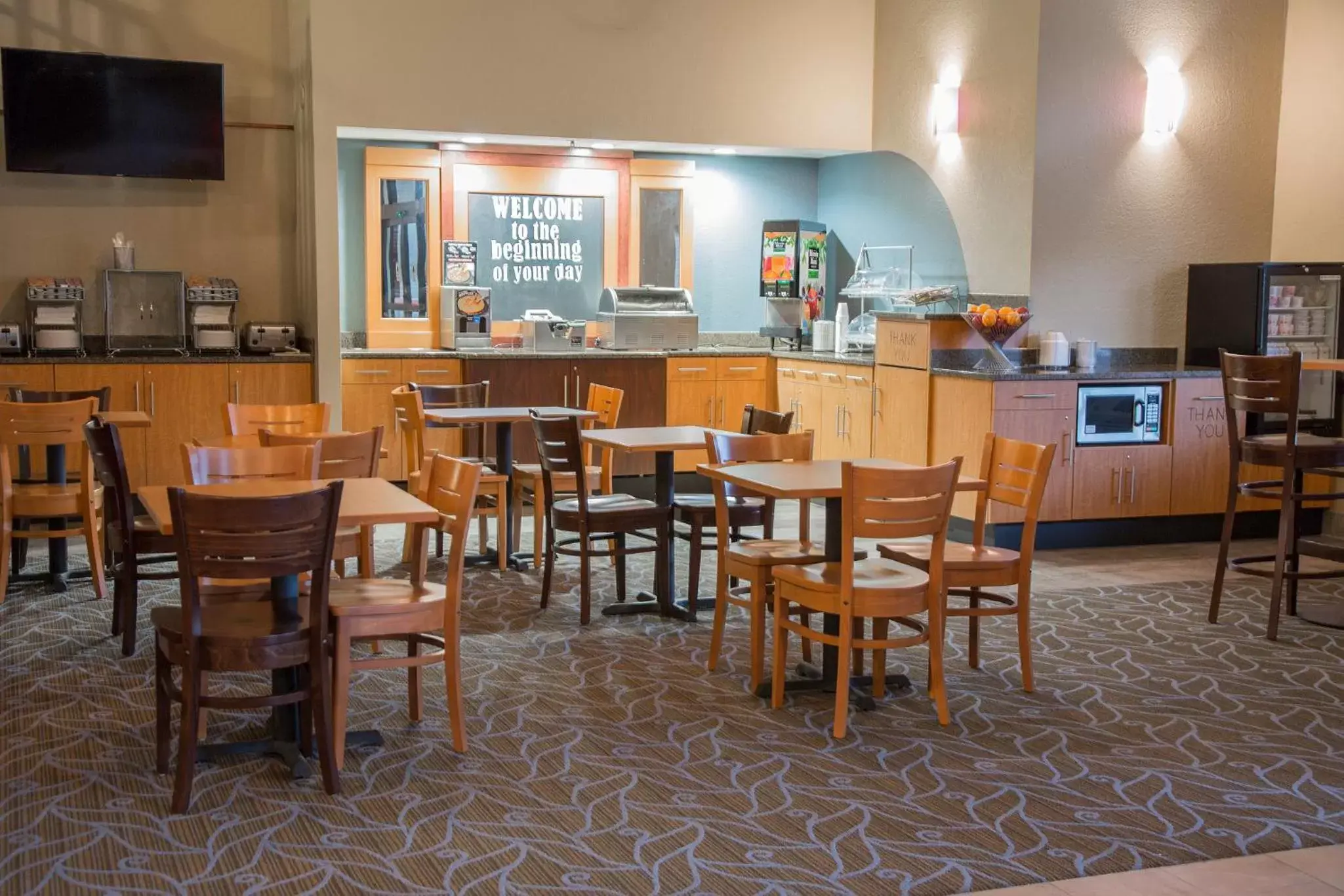 Restaurant/Places to Eat in AmericInn by Wyndham Mounds View Minneapolis