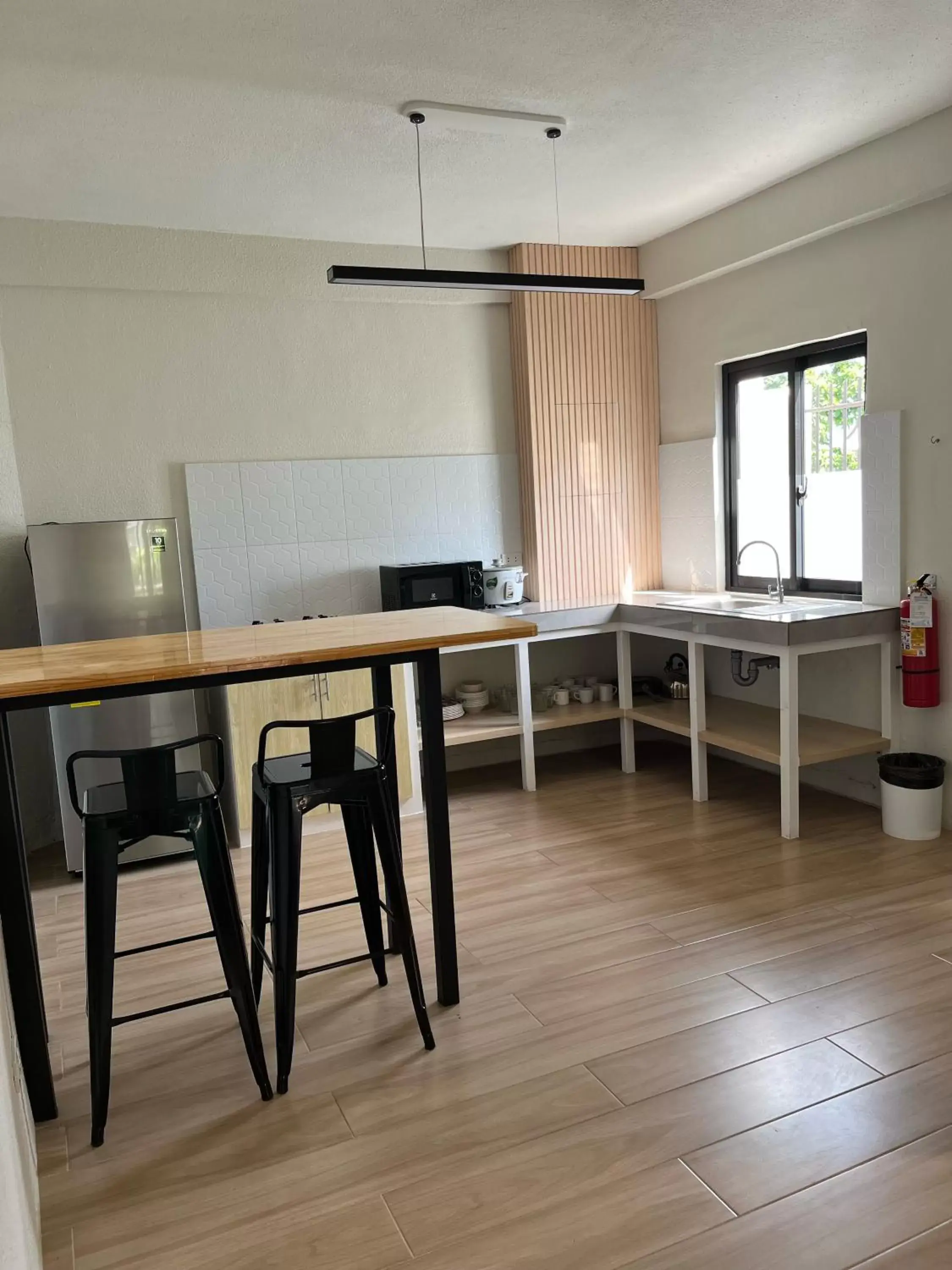 Kitchen or kitchenette, Dining Area in Red Knight Gardens