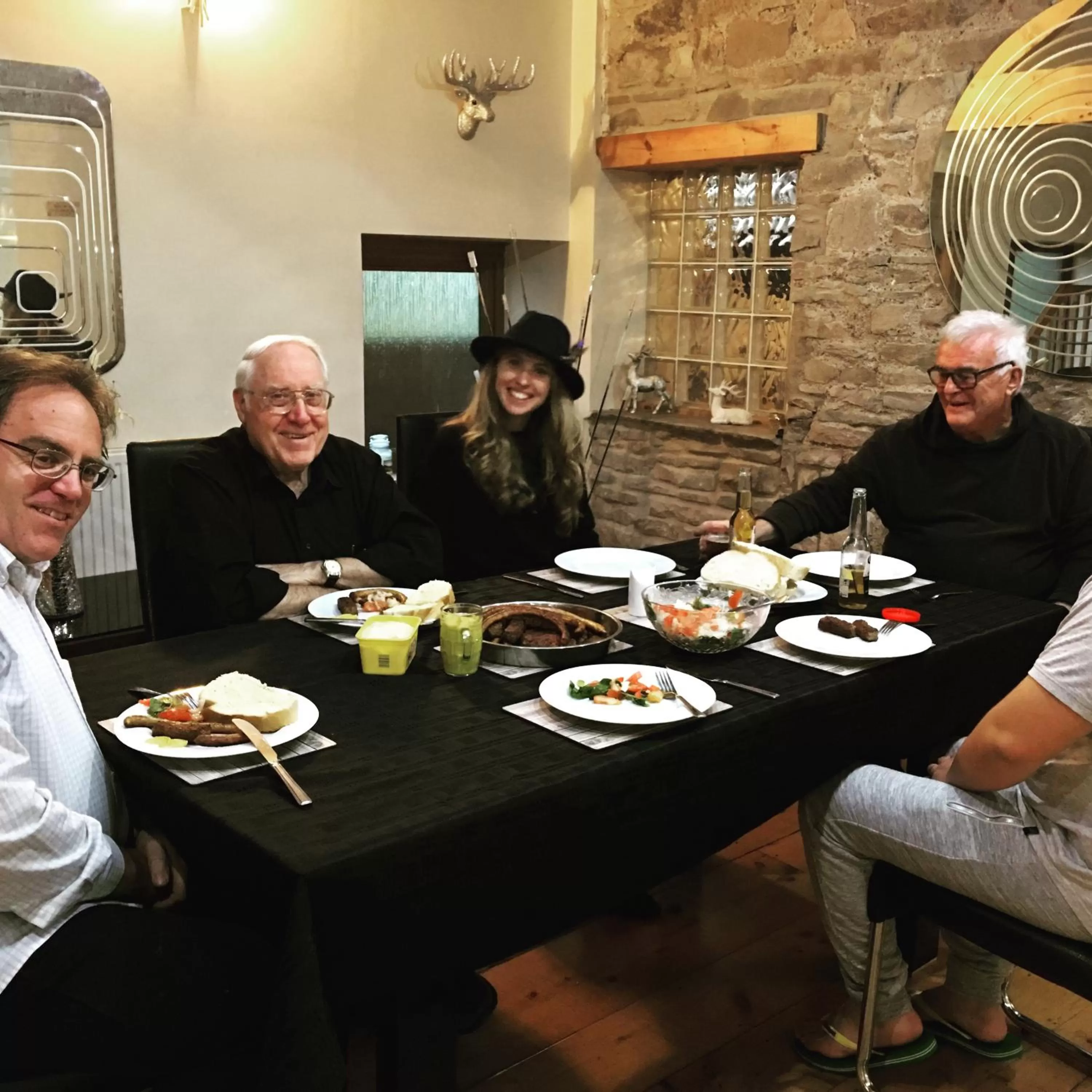 group of guests, Restaurant/Places to Eat in Beudy Bach