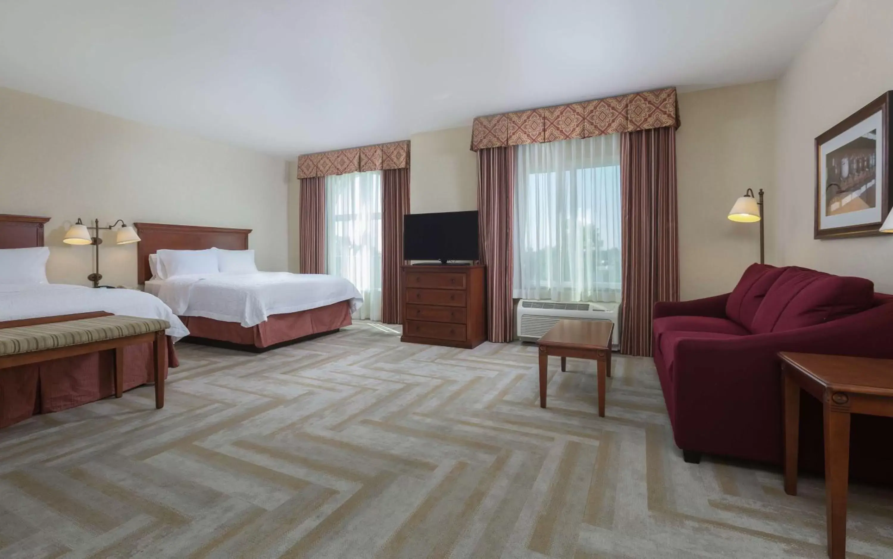 Bedroom in Hampton Inn & Suites Lodi