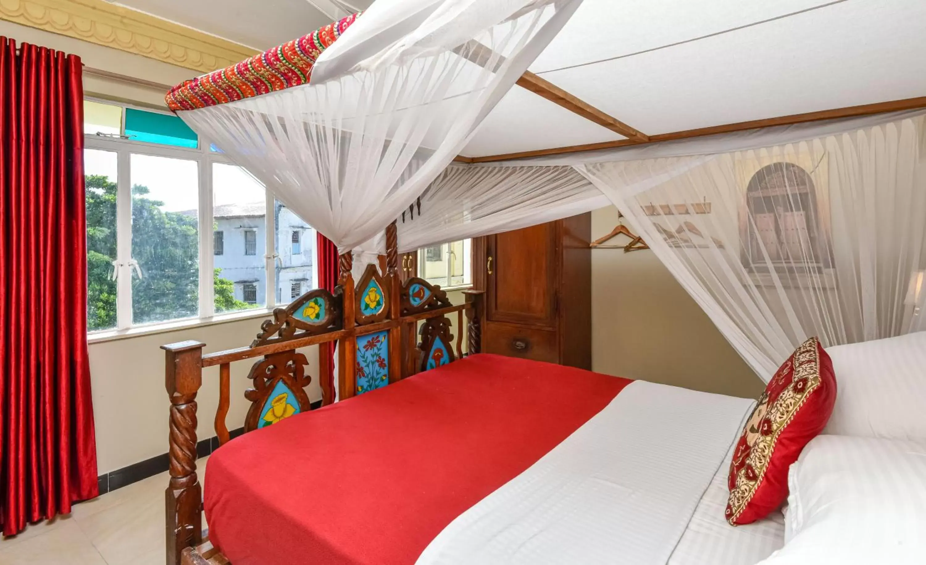 Bed in Tembo House Hotel