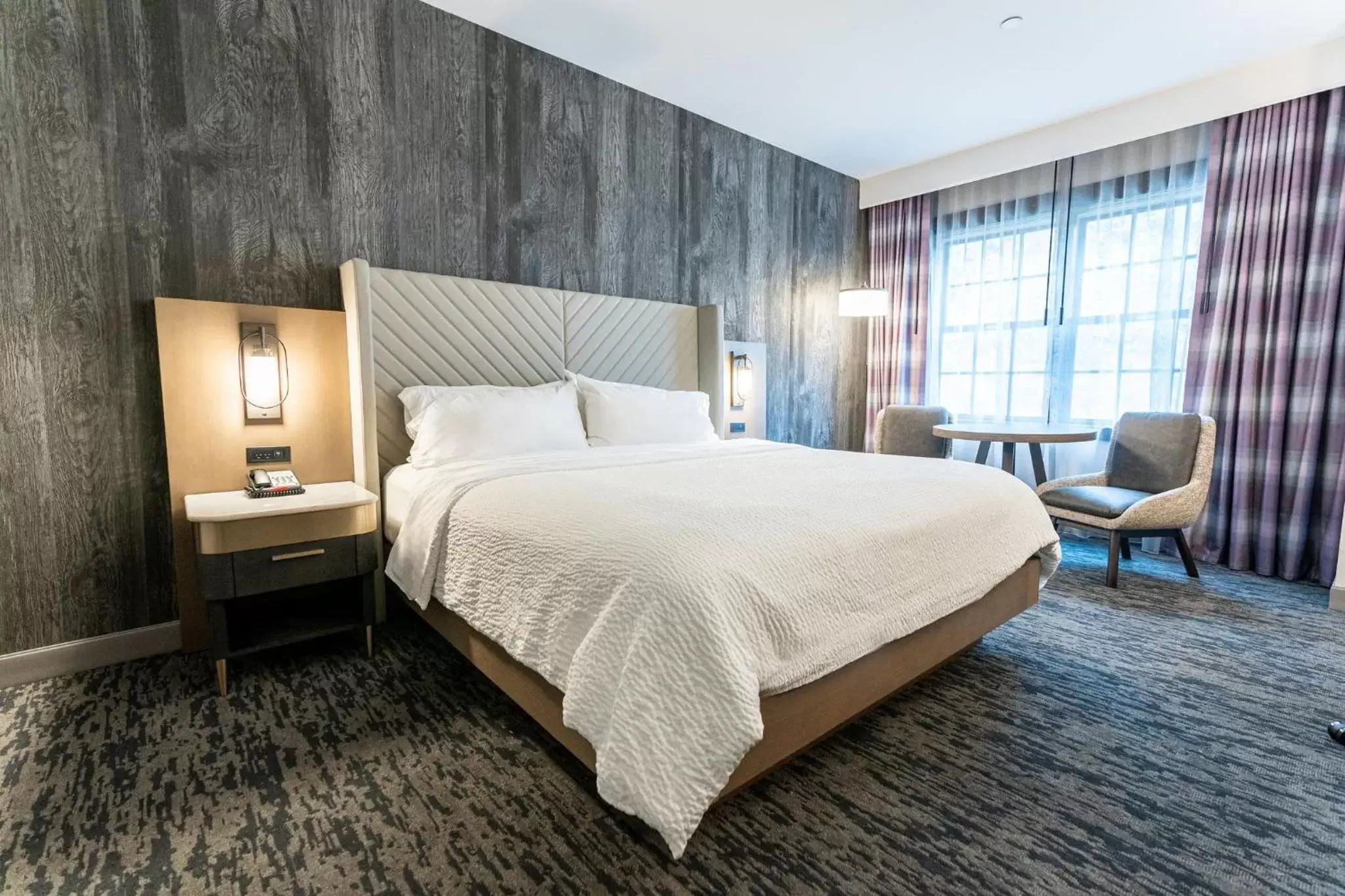 King Room - Hearing Accessible - Roll-in Shower in Holiday Inn Resort Deadwood Mountain Grand by IHG King Room - Hearing Accessible - Roll-in Shower in Holiday Inn Resort Deadwood Mountain Grand by IHG