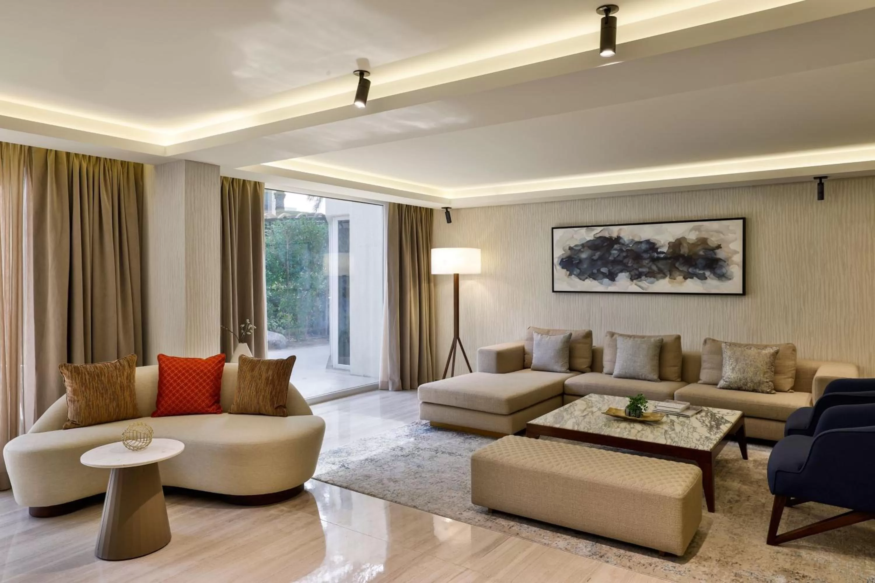 Living room in Le Méridien Dubai Hotel & Conference Centre