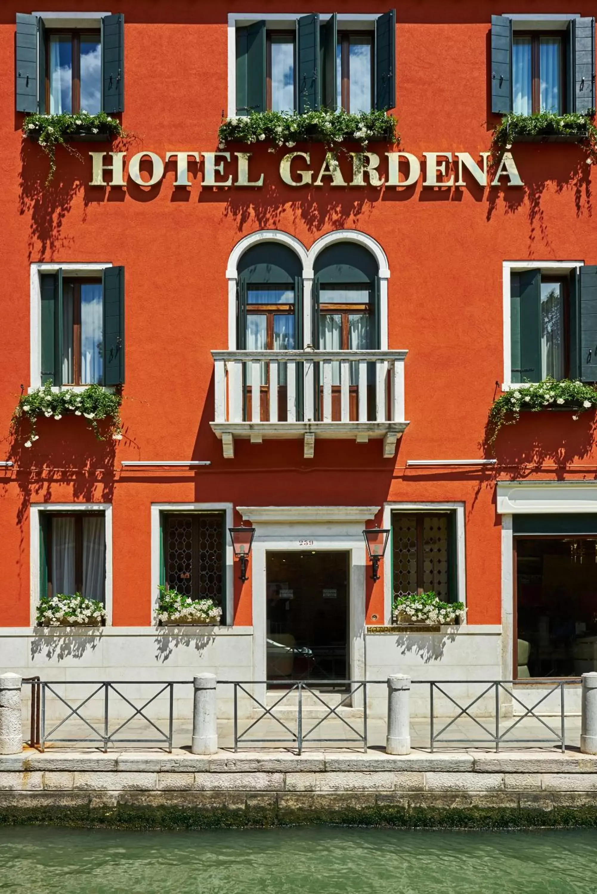 Facade/Entrance in Hotel Gardena
