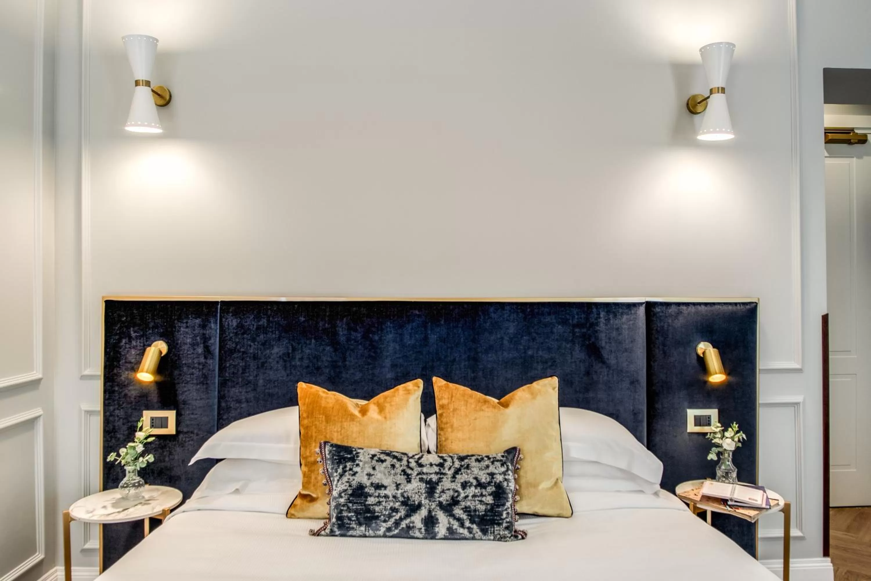 Bed in Tree Charme Augusto Boutique Hotel