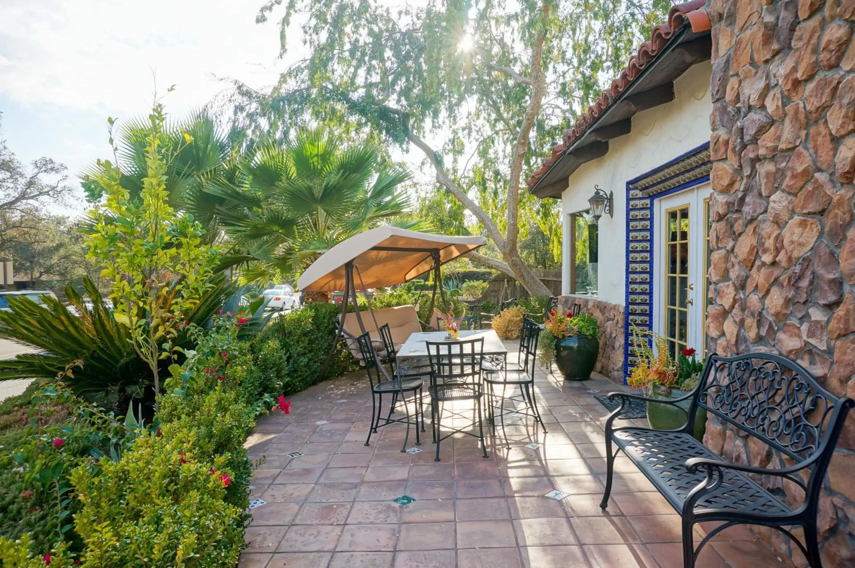 Patio, Patio/Outdoor Area in Chantico Inn