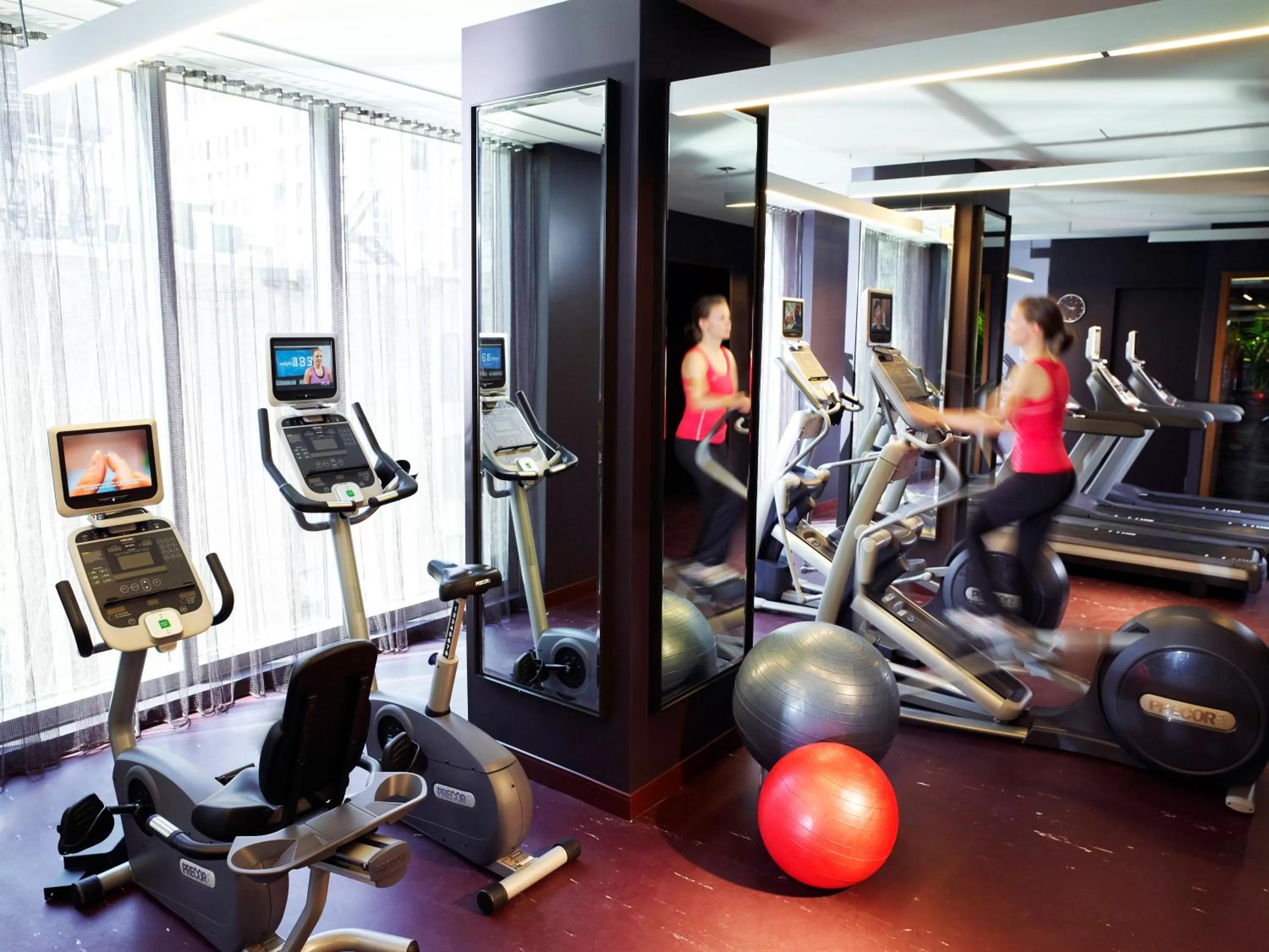 Fitness centre/facilities in Kimpton Hotel Eventi by IHG