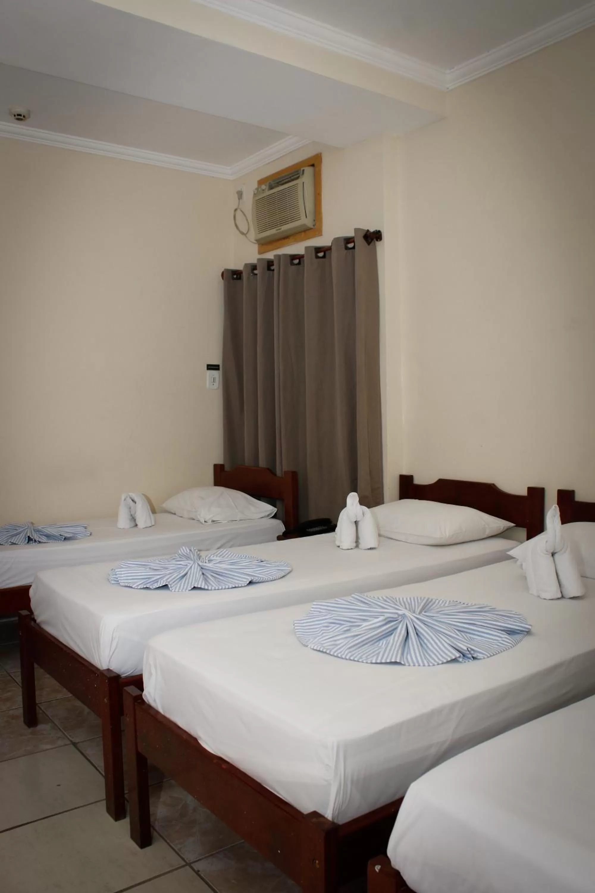 Bedroom, Bed in Hotel Santo Graal