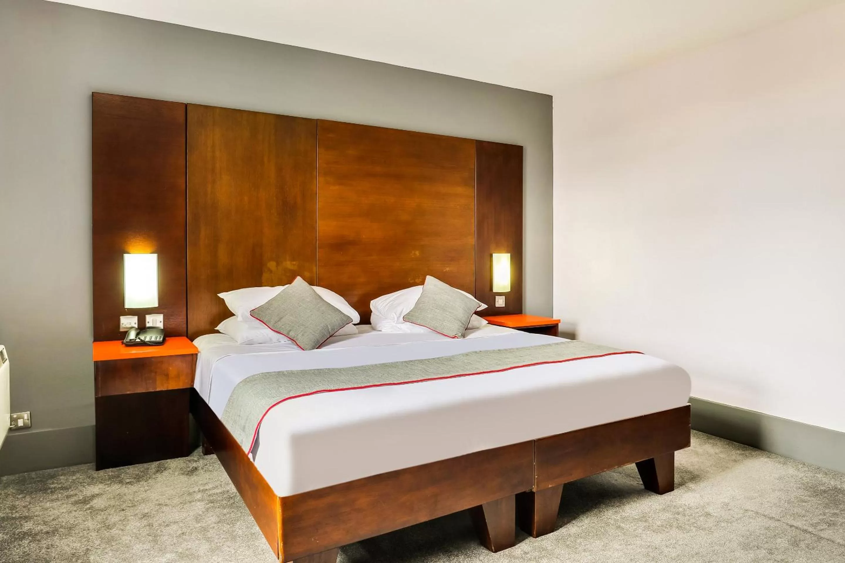 Bed in Best Western Sheffield City Hotel