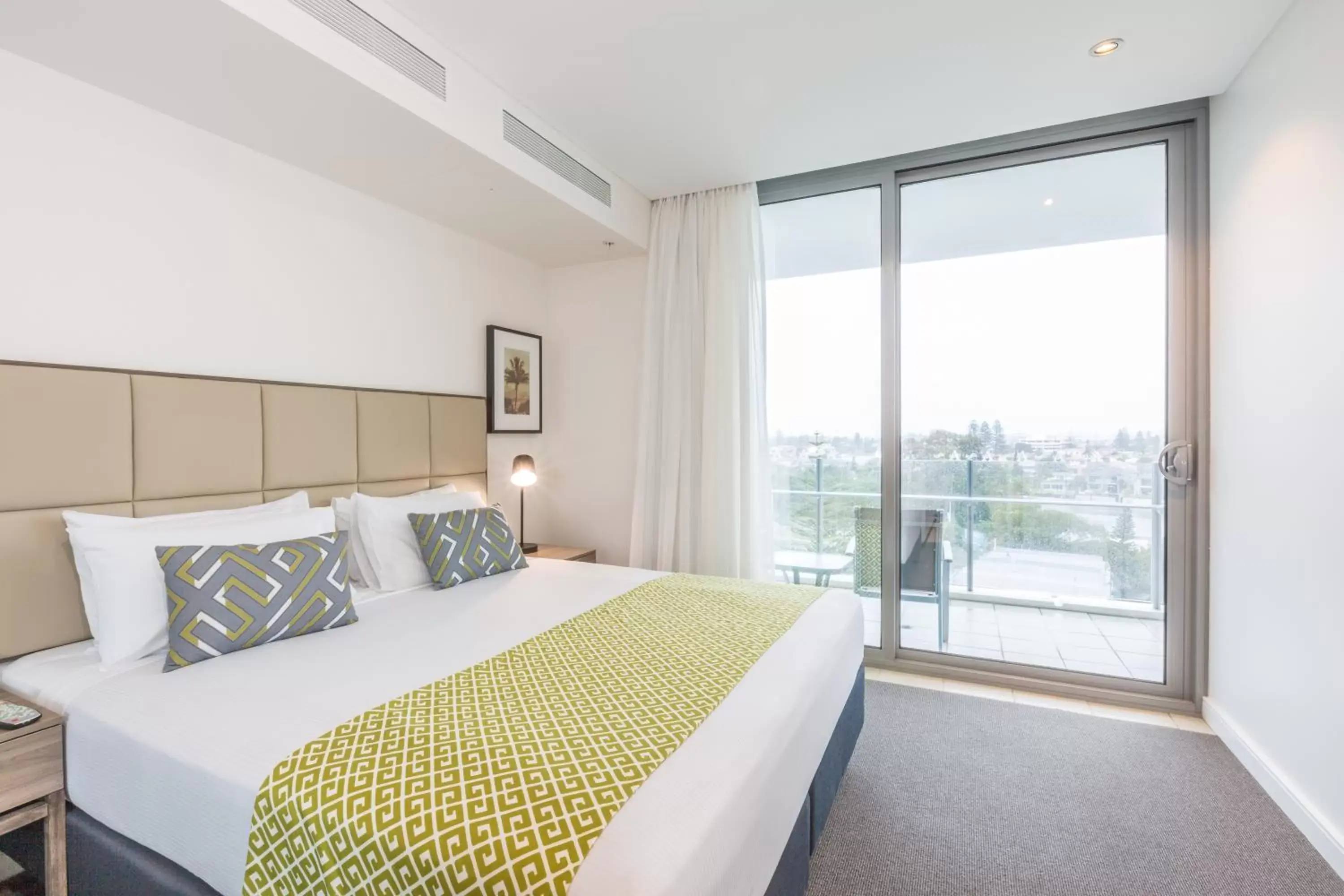 Bedroom, Bed in Wyndham Resort Surfers Paradise