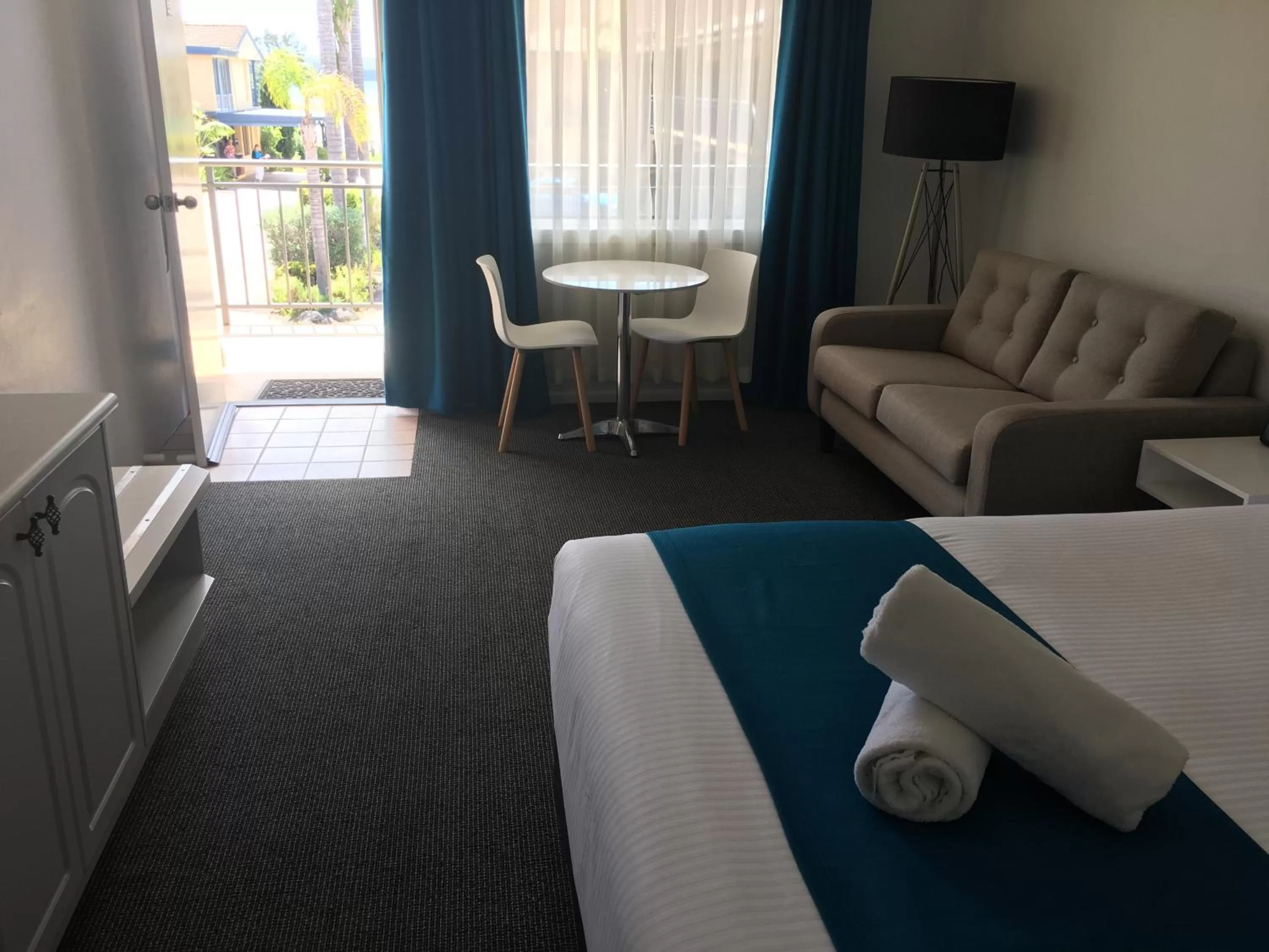 Photo of the whole room, Bed in Araluen Motor Lodge