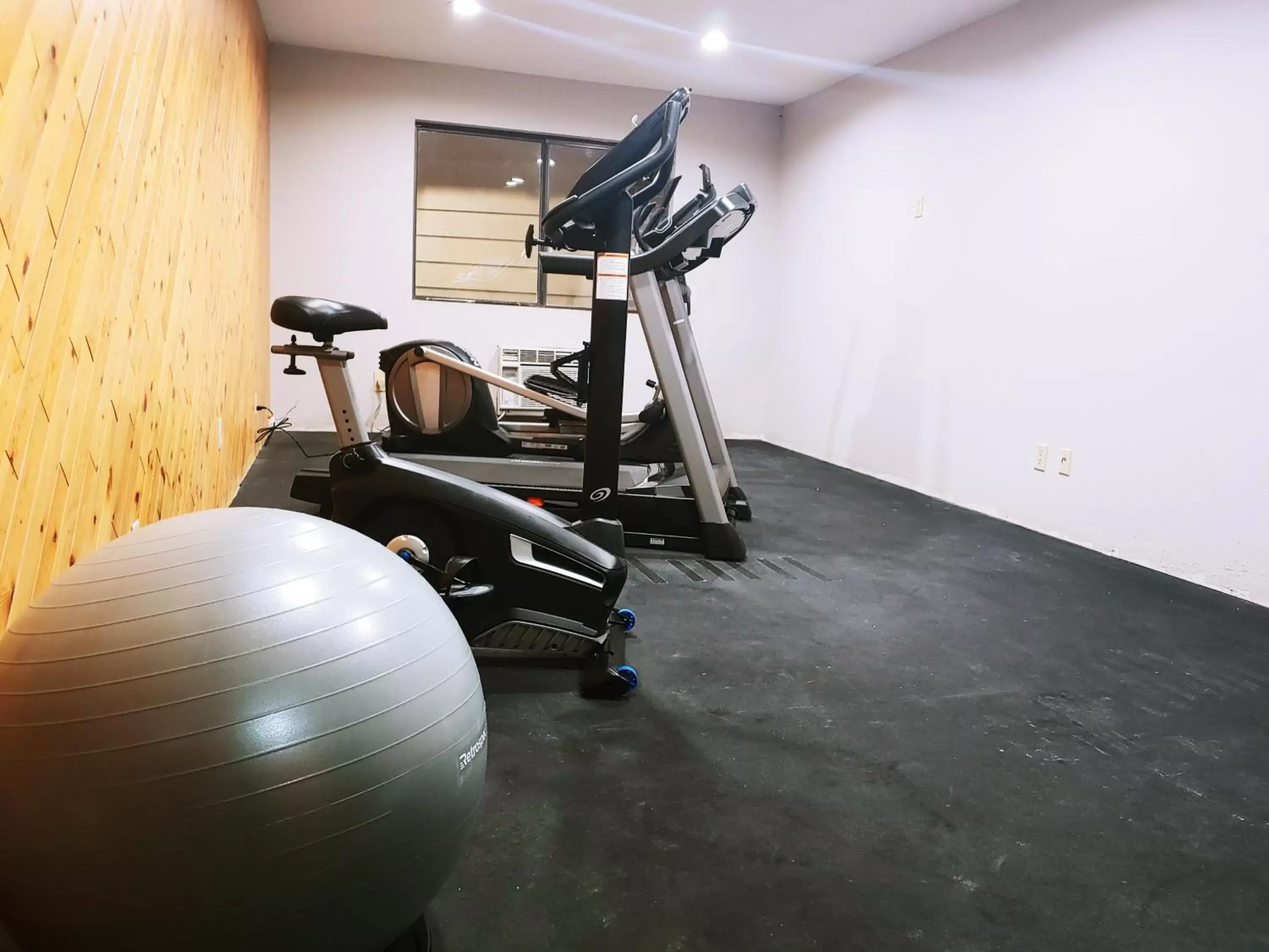 Fitness centre/facilities in Days Inn by Wyndham Rawlins Fitness centre/facilities in Days Inn by Wyndham Rawlins