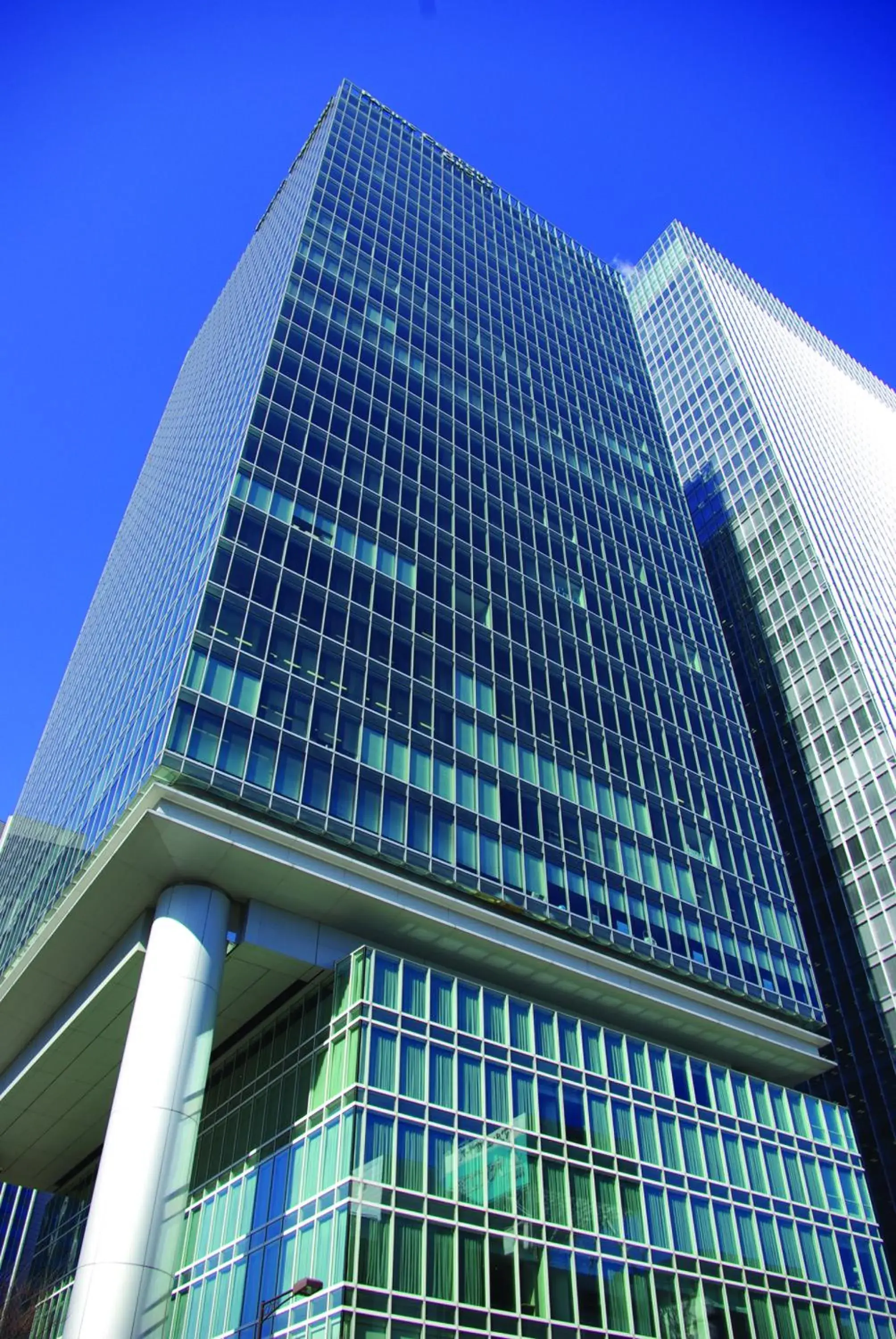 Property building in Four Seasons Hotel Tokyo at Marunouchi Property building in Four Seasons Hotel Tokyo at Marunouchi