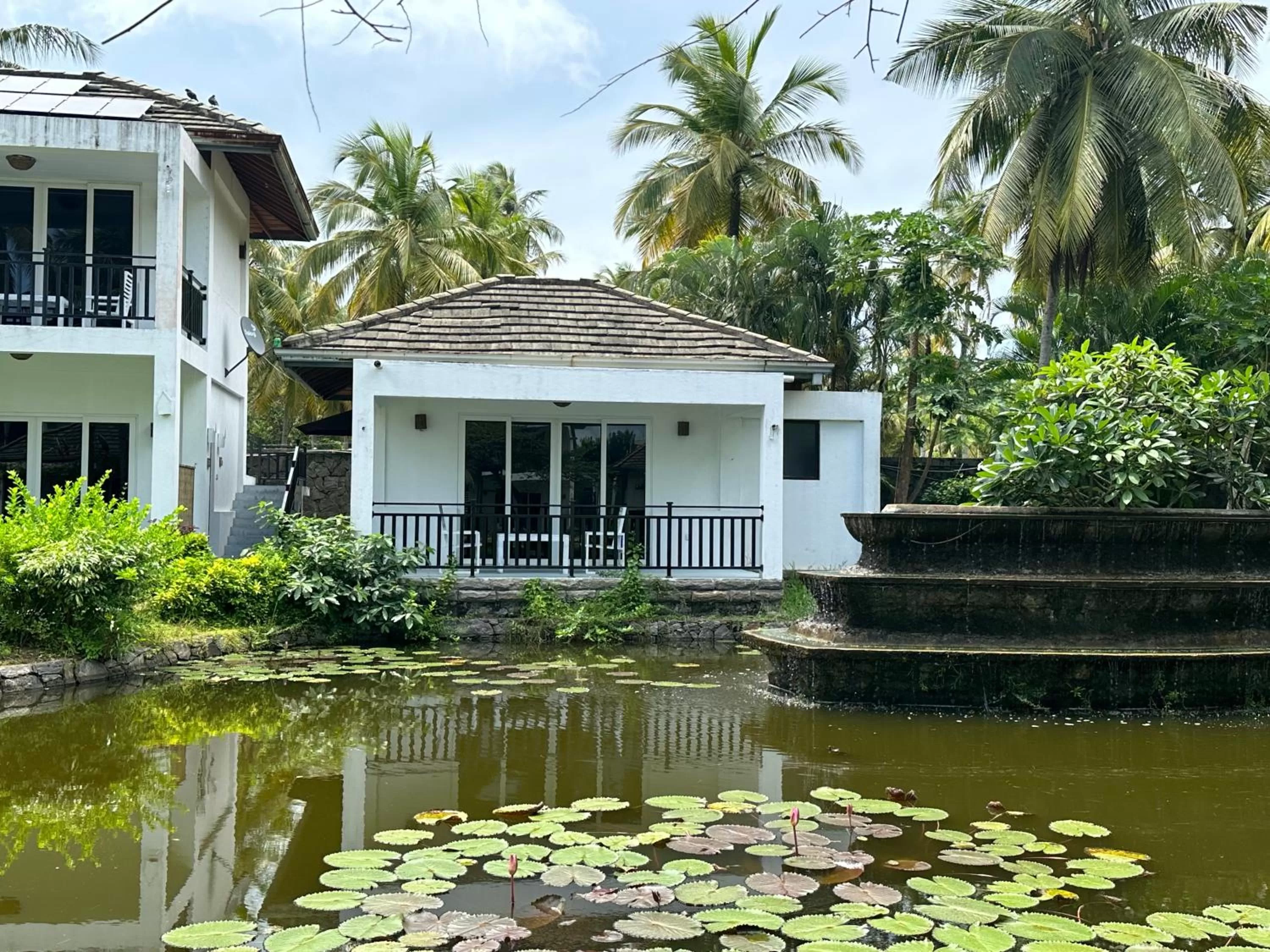 Property building in Amaluna Resorts