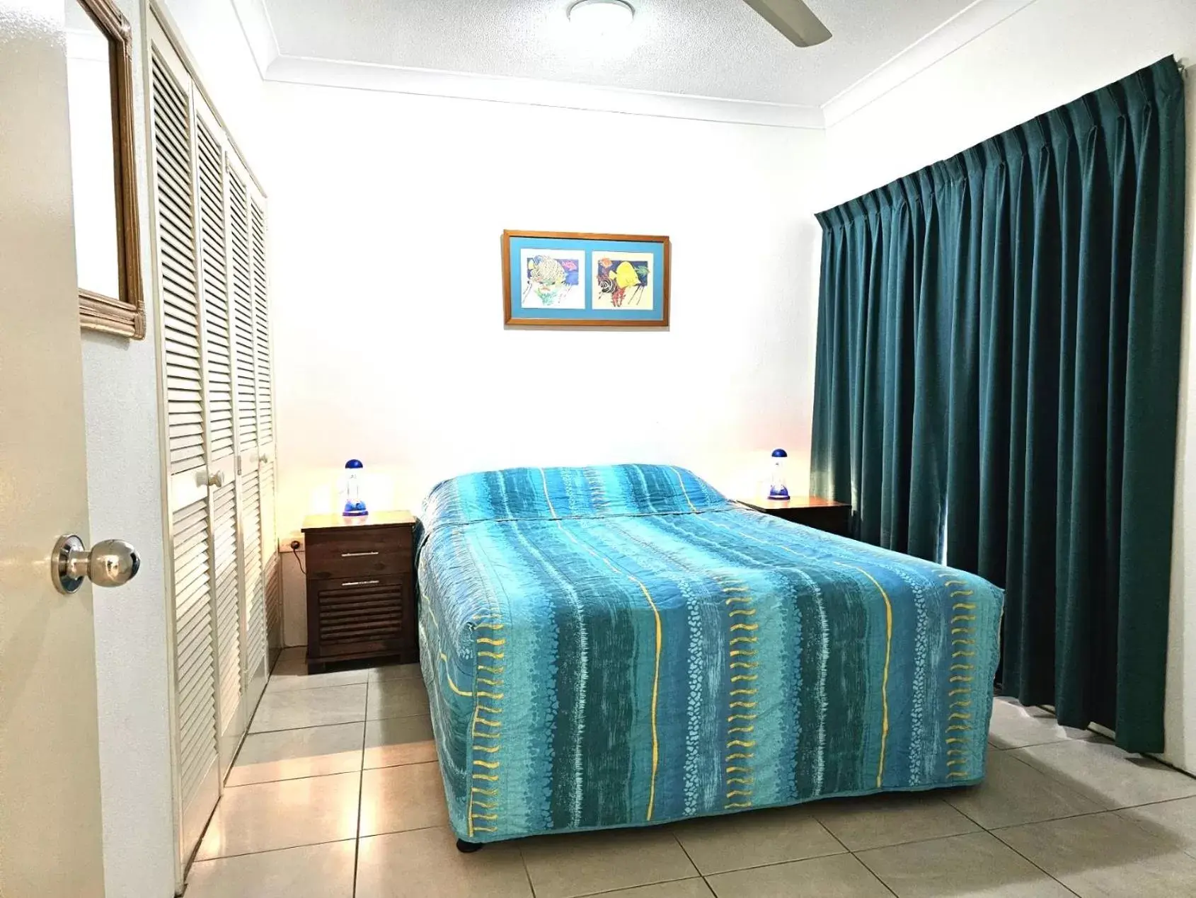 Bed in Mango Tree Holiday Apartments Bed in Mango Tree Holiday Apartments