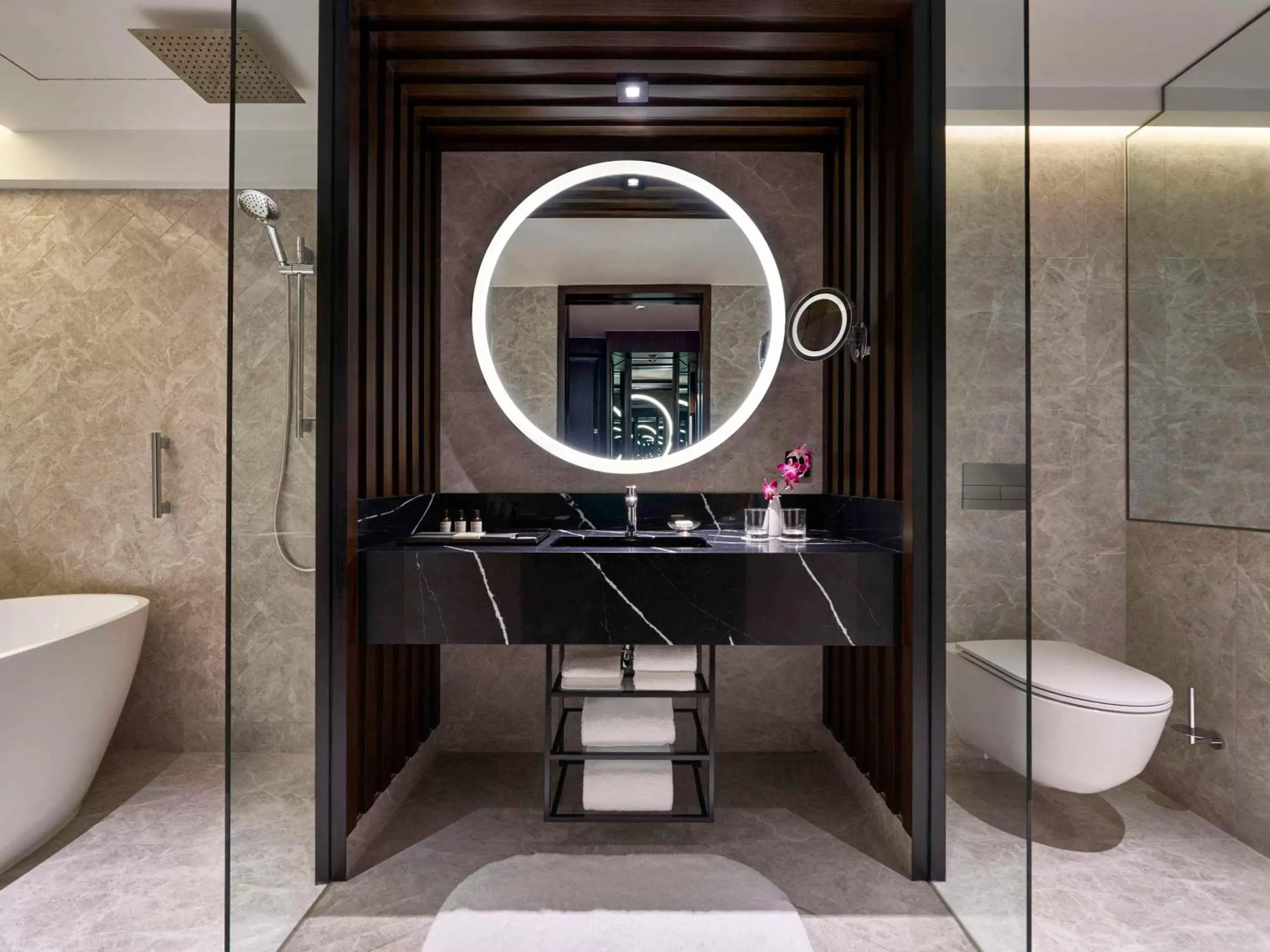 Bathroom in Fairmont Singapore