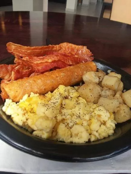 Breakfast in Baymont by Wyndham Hobbs