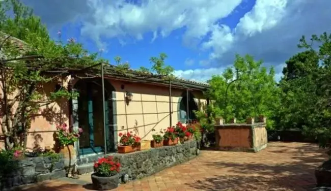 Property Building in Bed and Breakfast Il Glicine