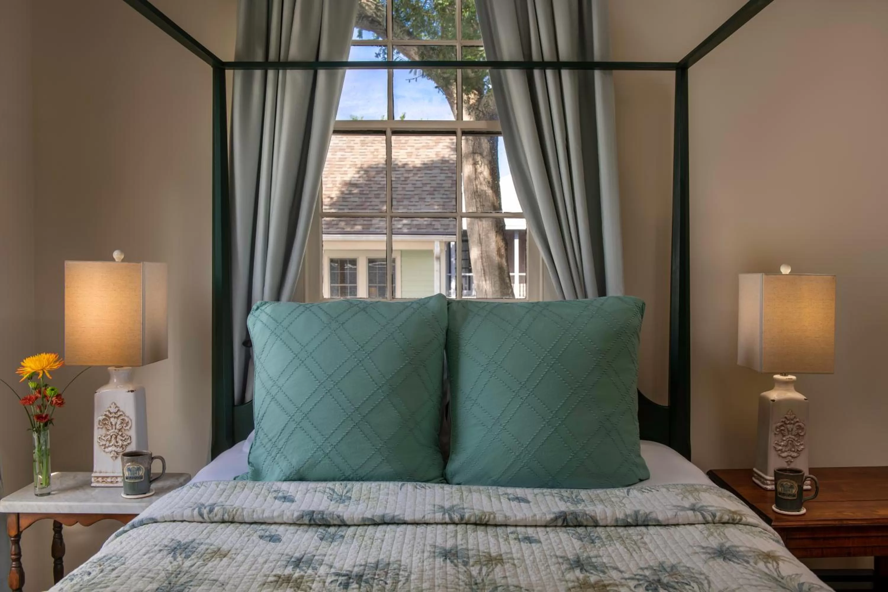 Bed in The Addison on Amelia