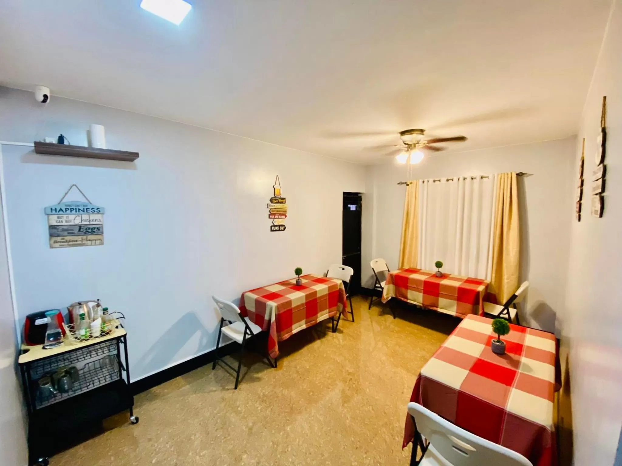 Mongki's Pensionhouse