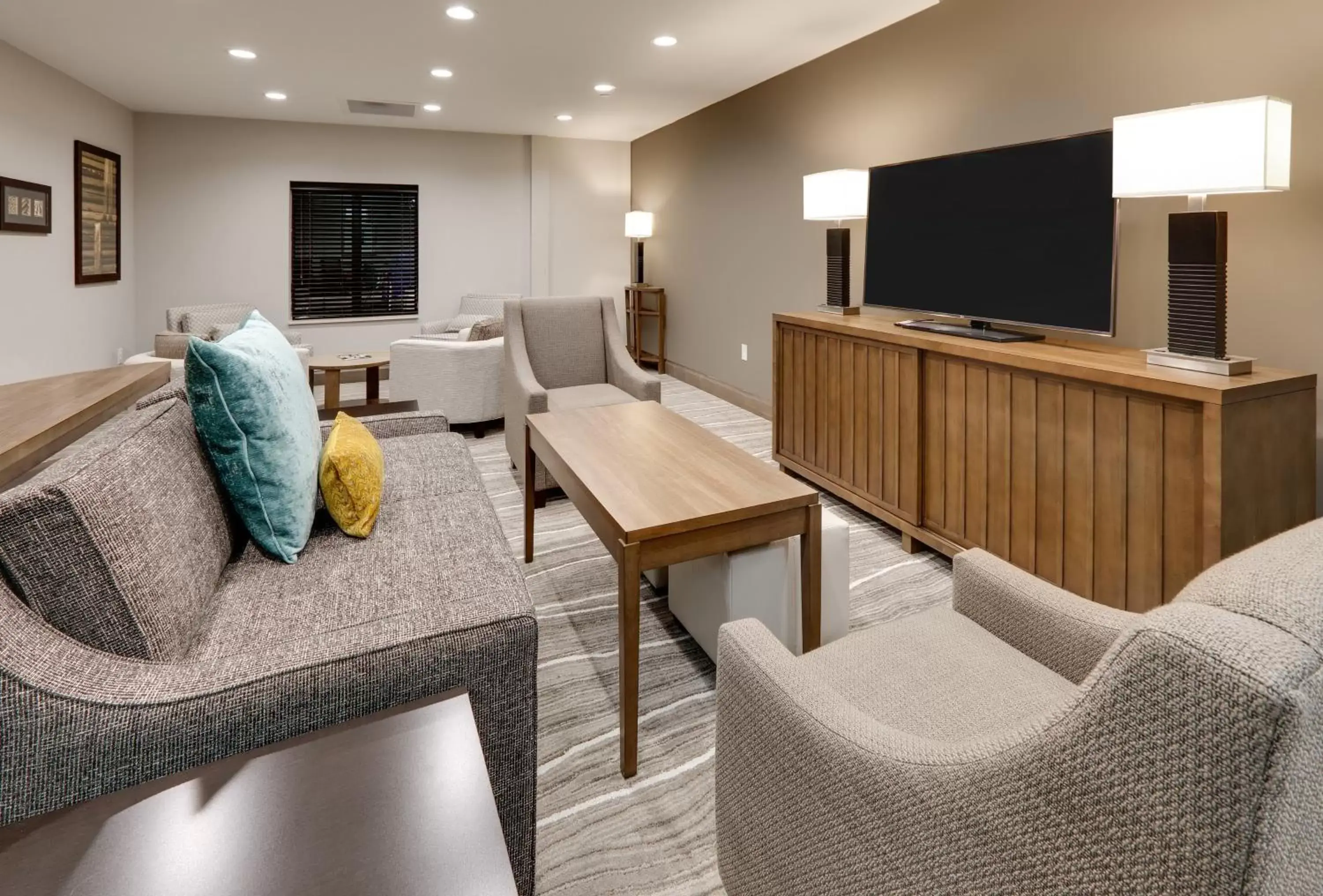 Lobby or reception, Seating Area in Staybridge Suites - Oklahoma City - Downtown, an IHG Hotel