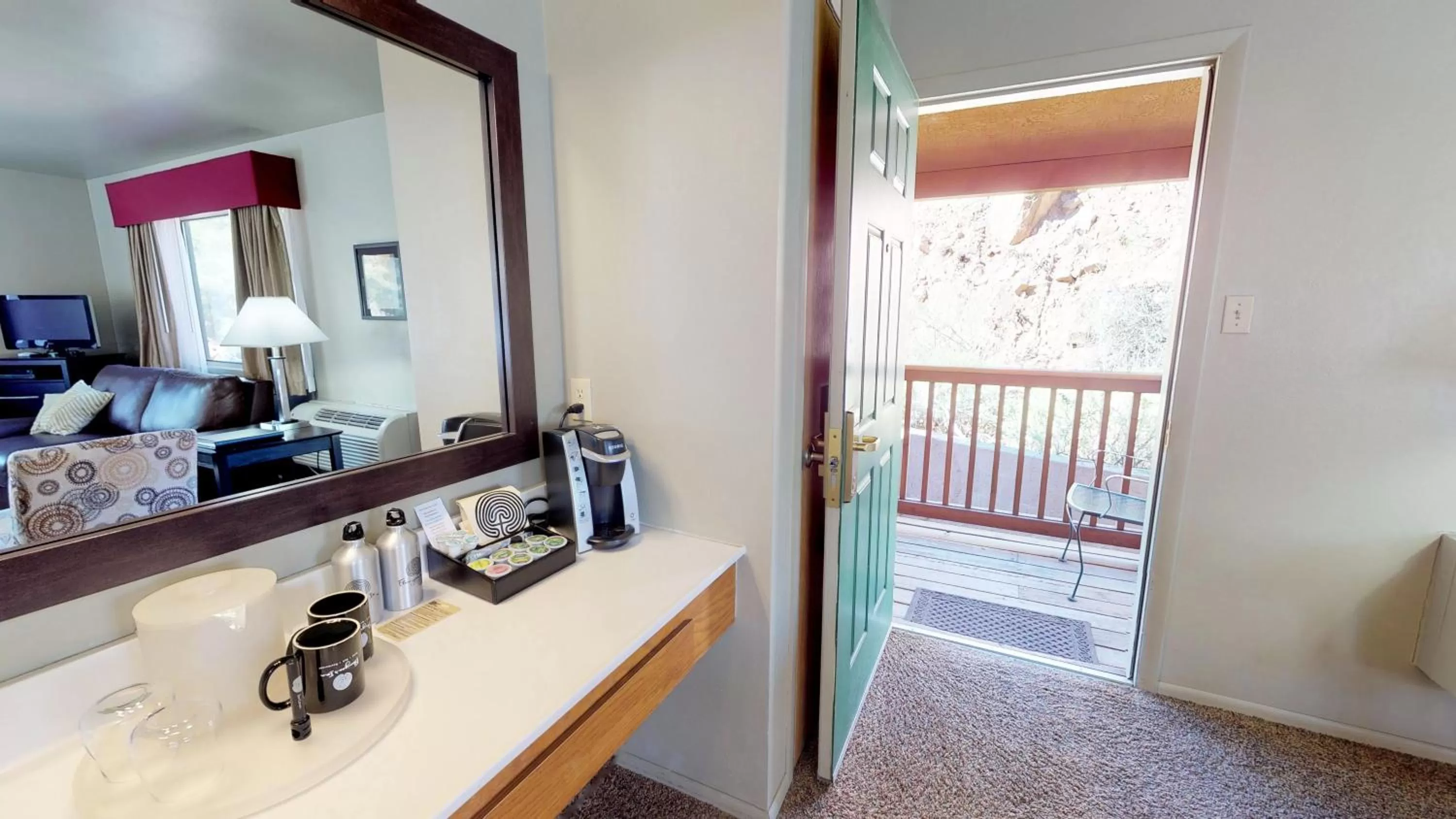 Decorative detail, Bathroom in Flanigan`s Resort and Spa