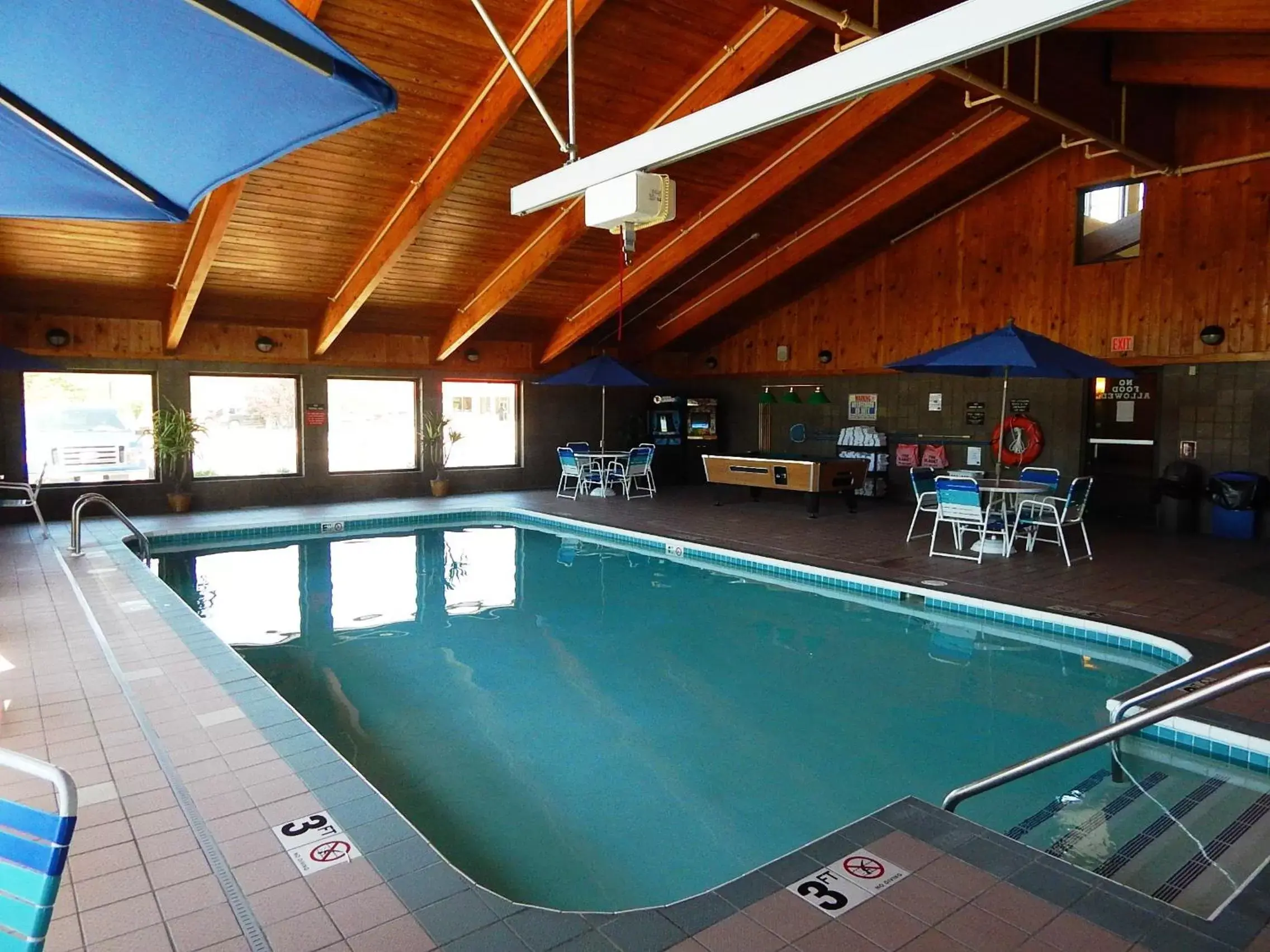 Billiard, Swimming Pool in AmericInn by Wyndham Sturgeon Bay