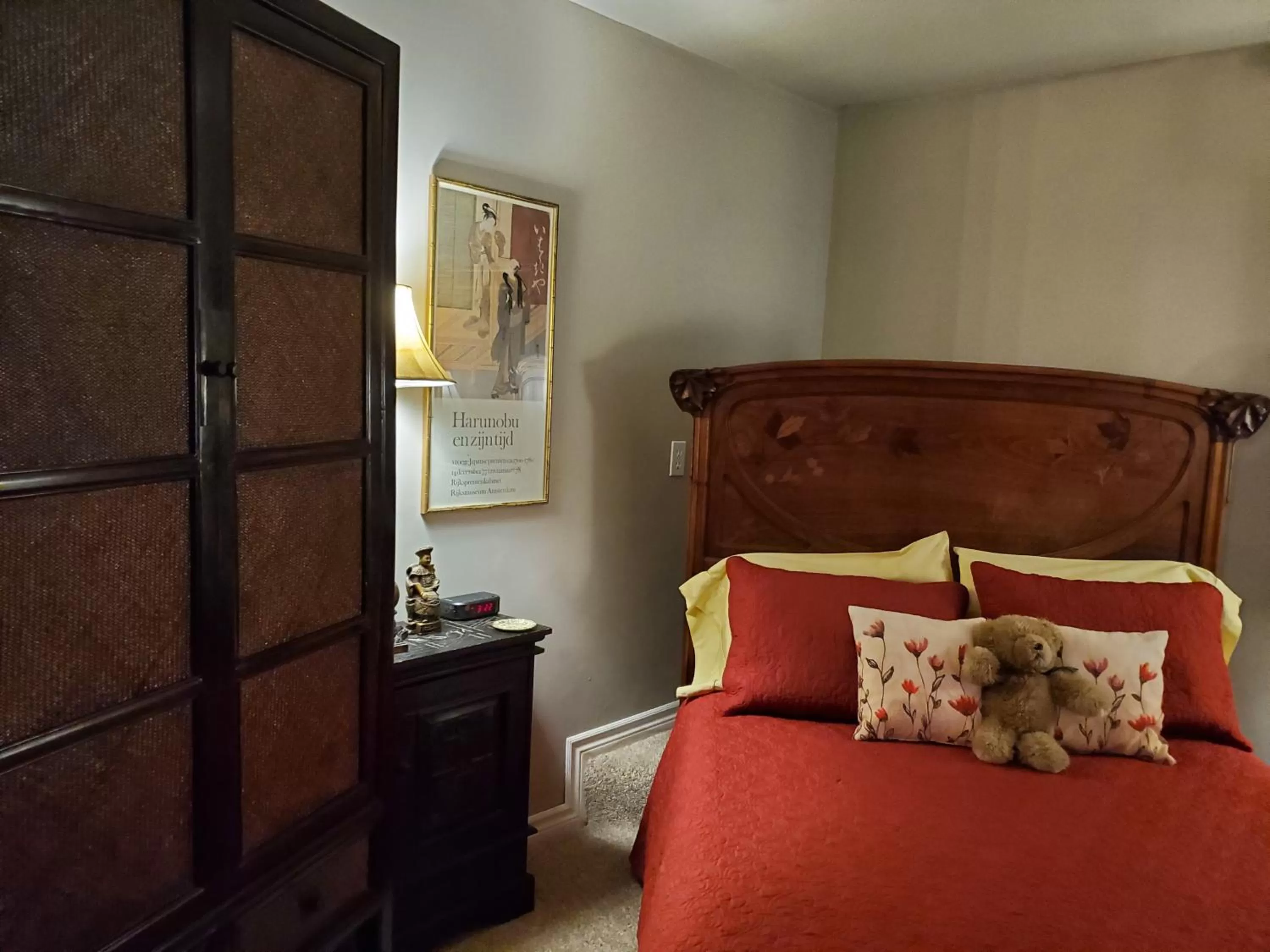 Bedroom, Bed in Shambhala Bed and Breakfast