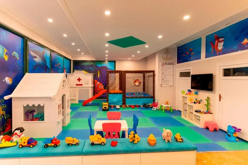 Kid's Club in L'ancora Beach Hotel